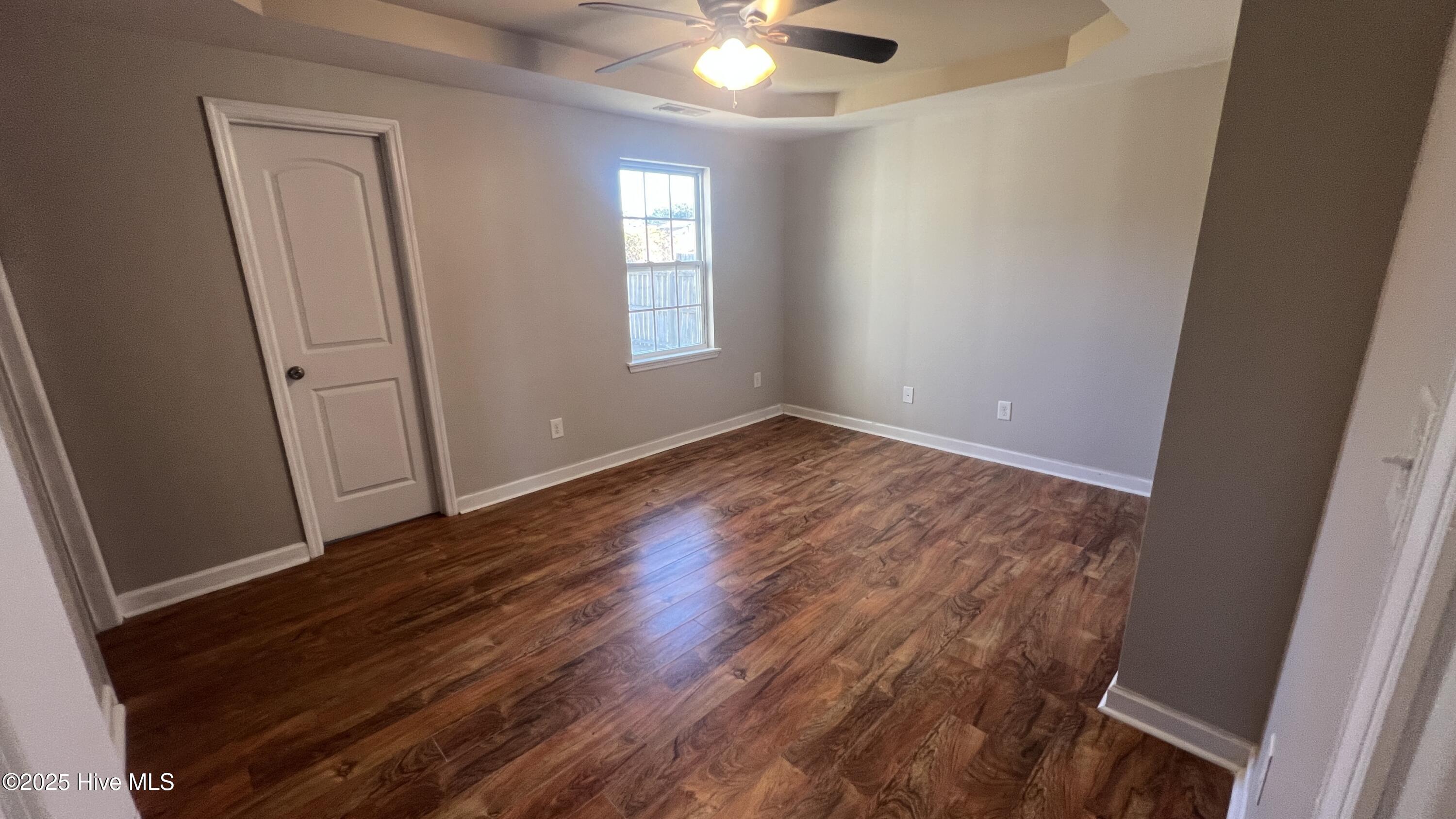 100542758 | Photo 17