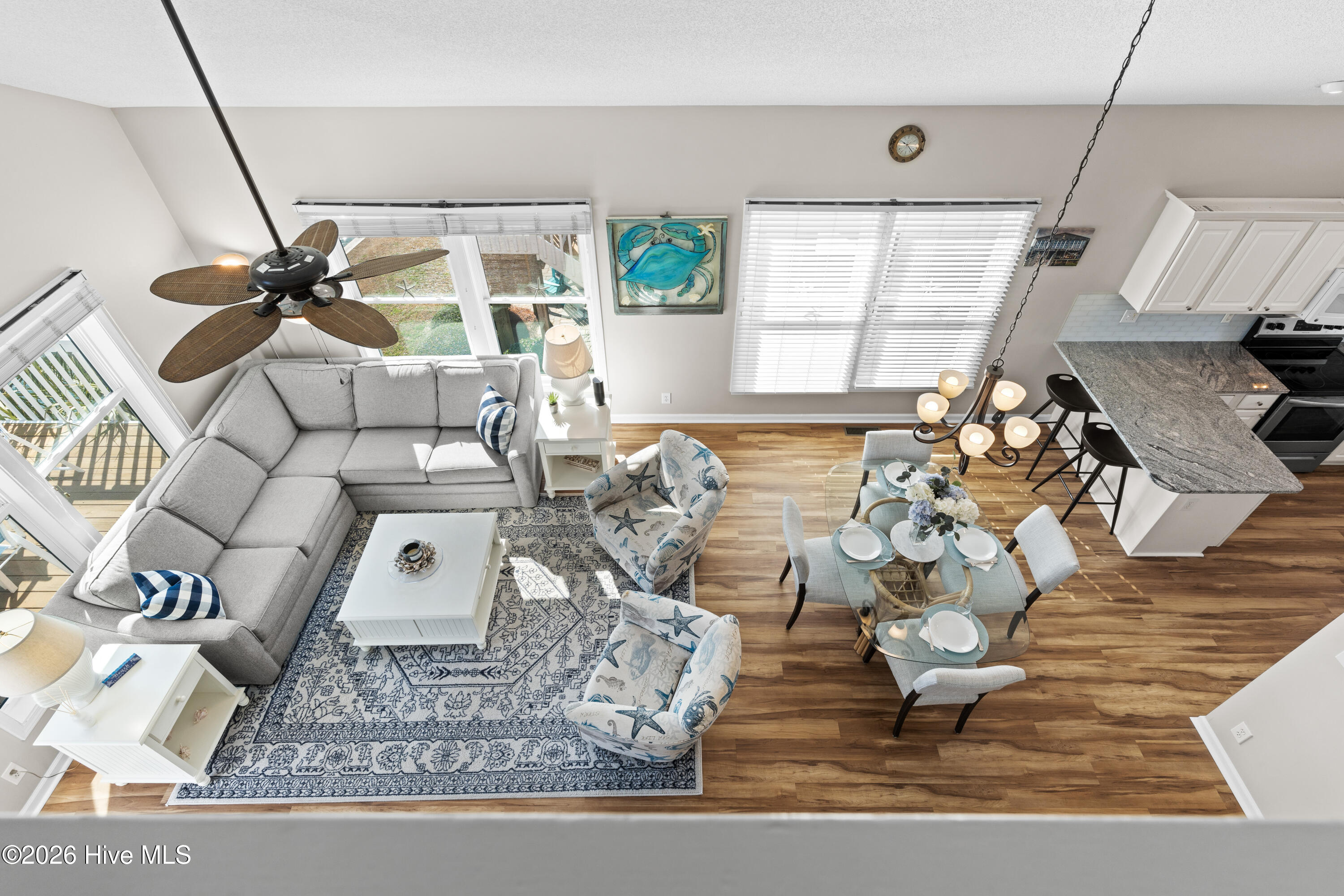 100560754 | Photo 48