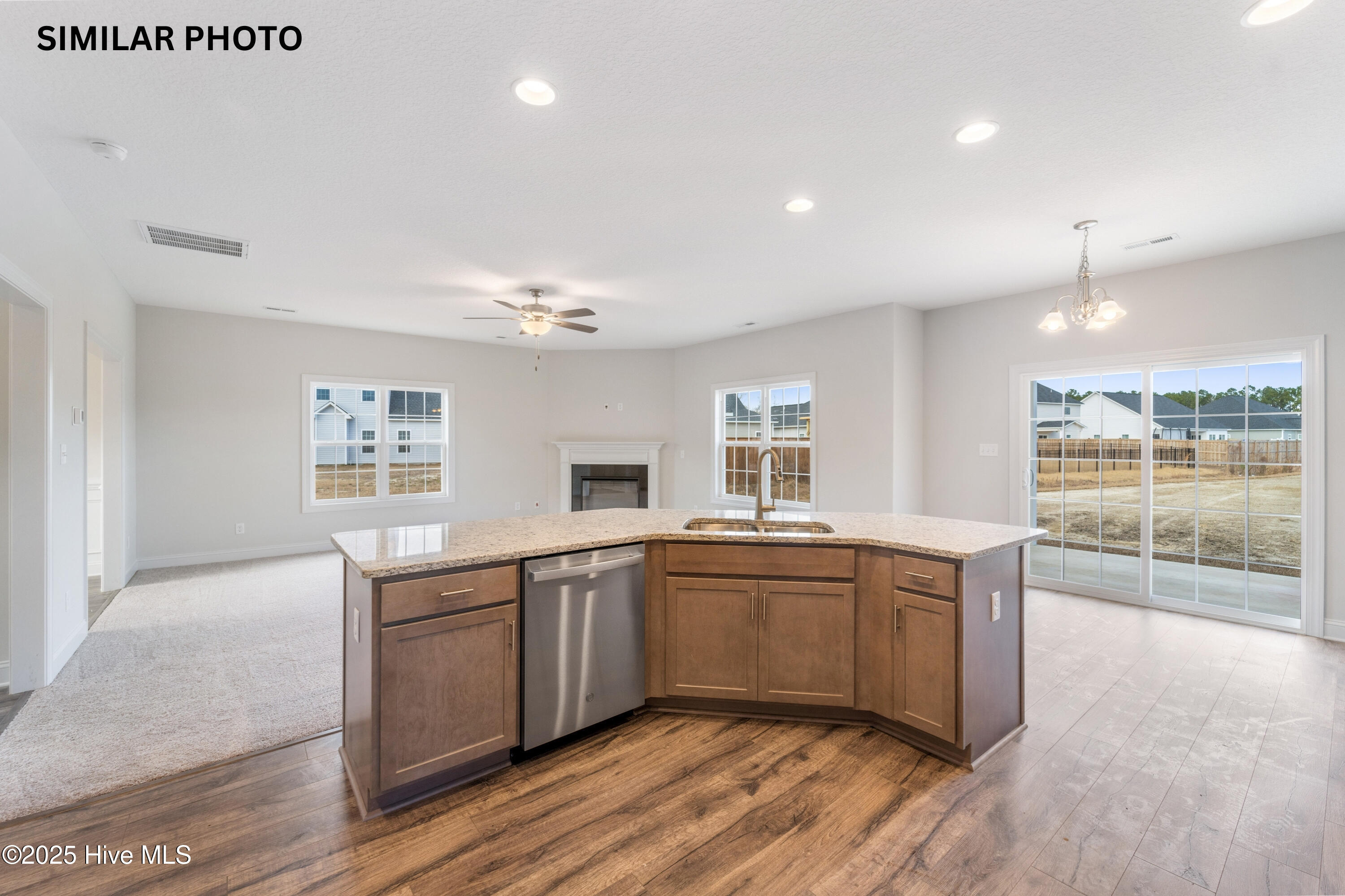 100521769 | Photo 20