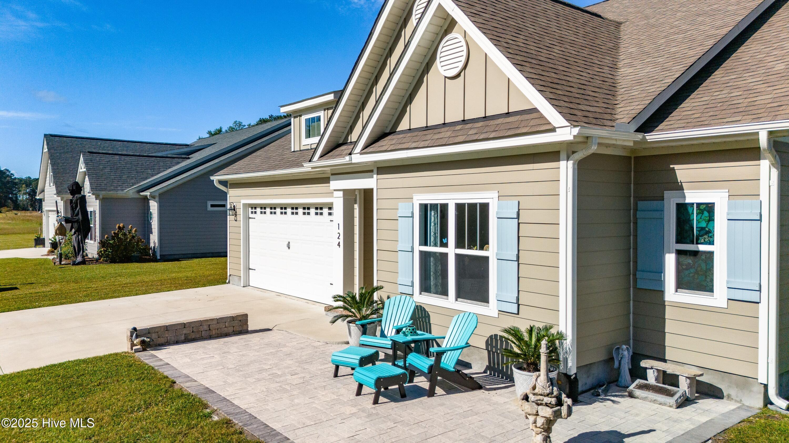 124 S Brightleaf Drive, Minnesott Beach, NC, 28510