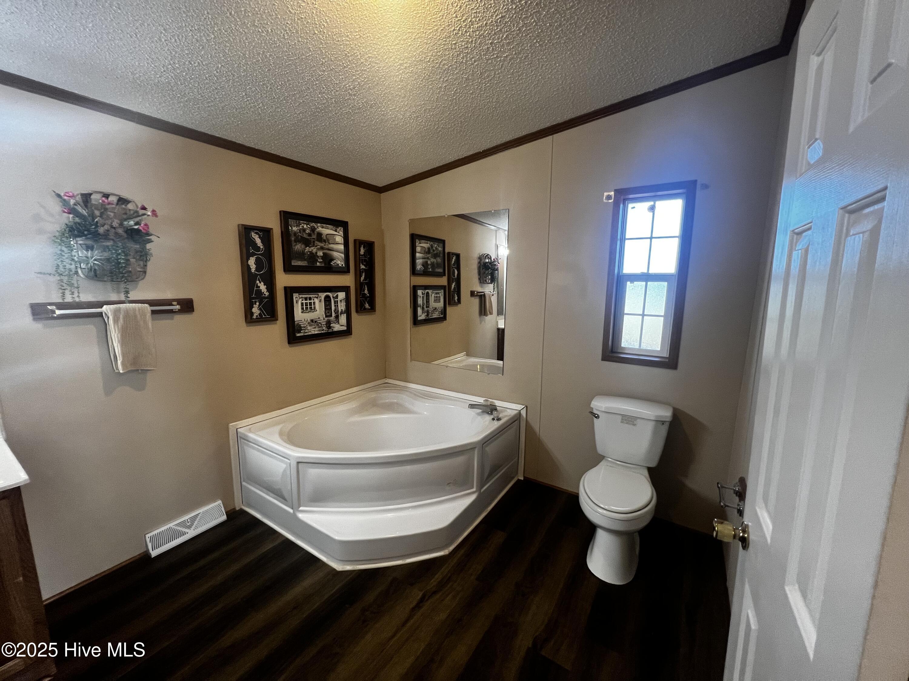 100546652 | Photo 21