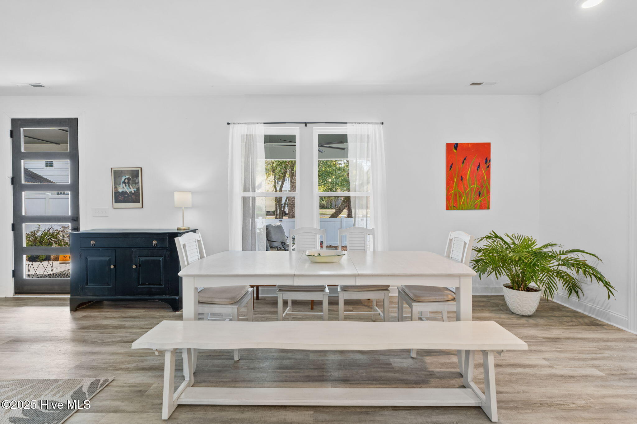 100528338 | Photo 16