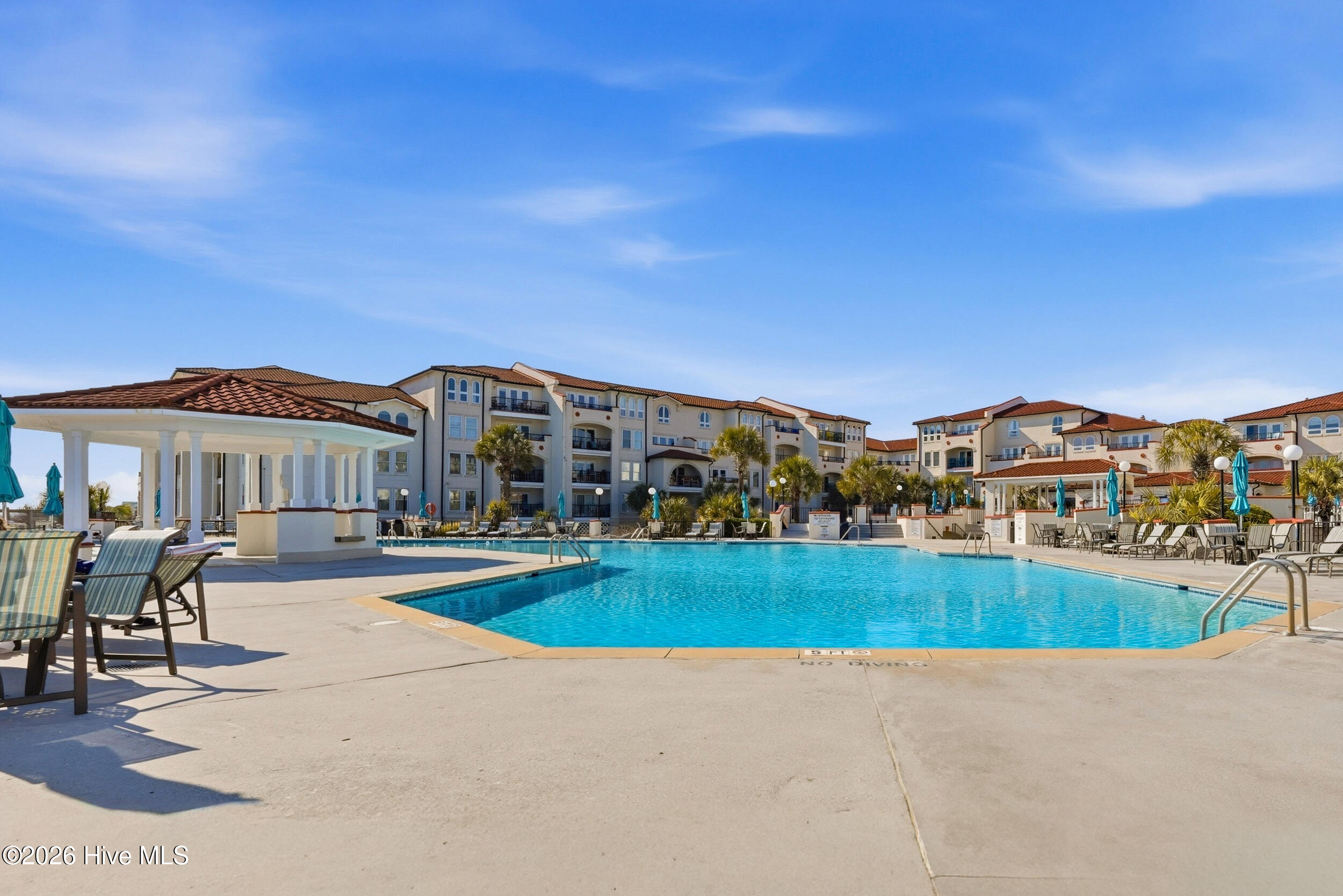 100560519 | Photo 46