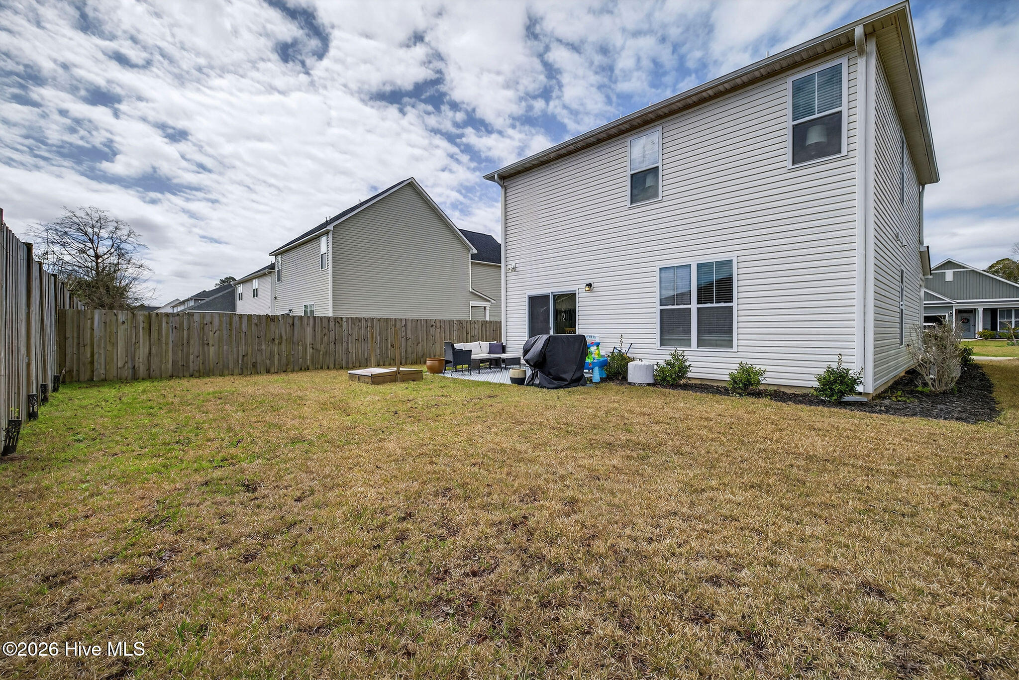 100563474 | Photo 28