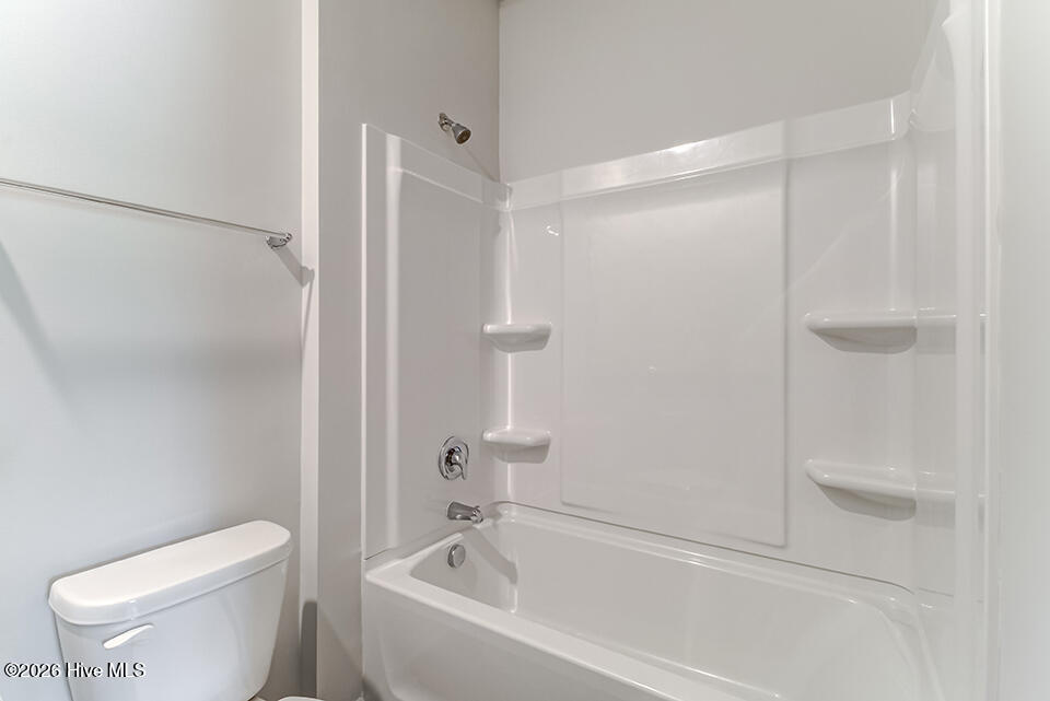 100557891 | Photo 18