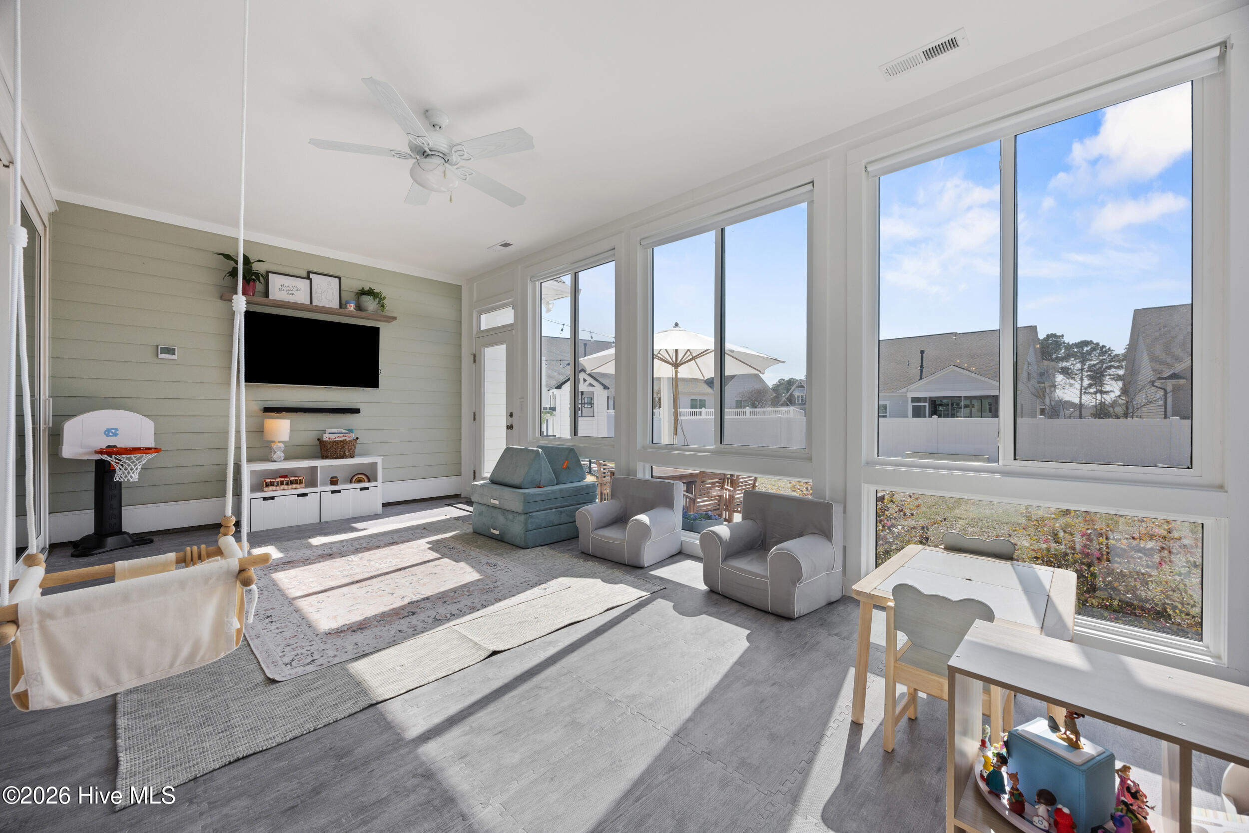 100559680 | Photo 35