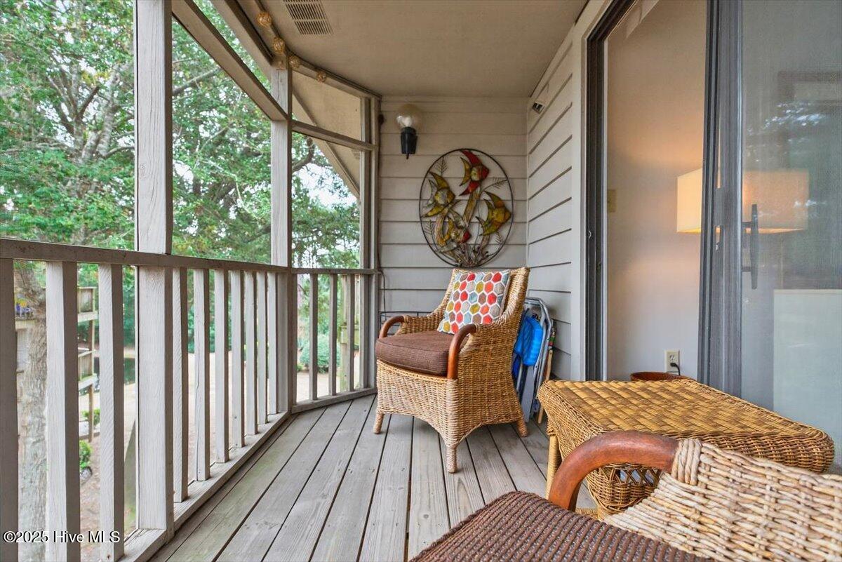 100545119 | Photo 31