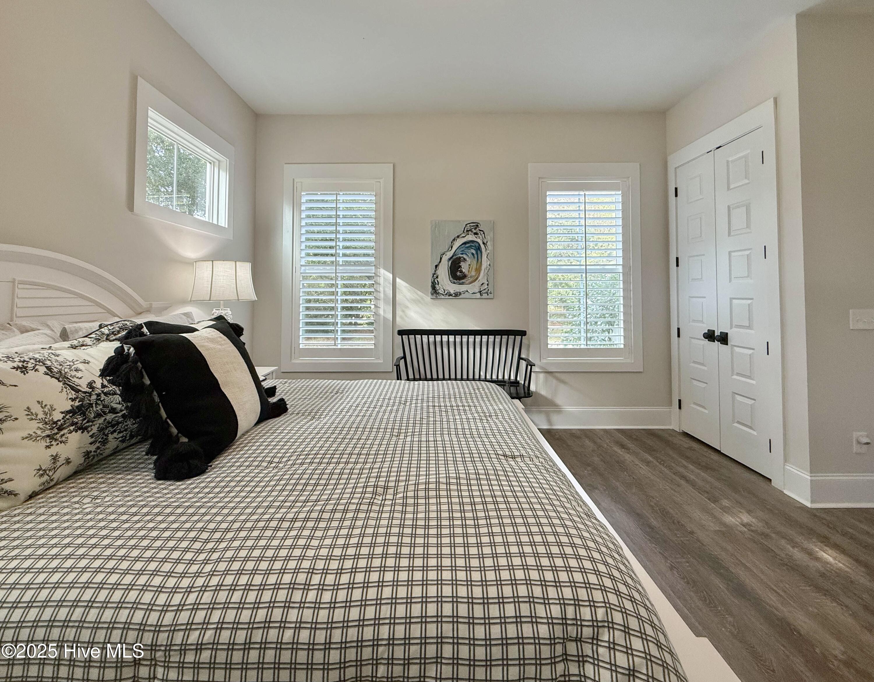 100556308 | Photo 48