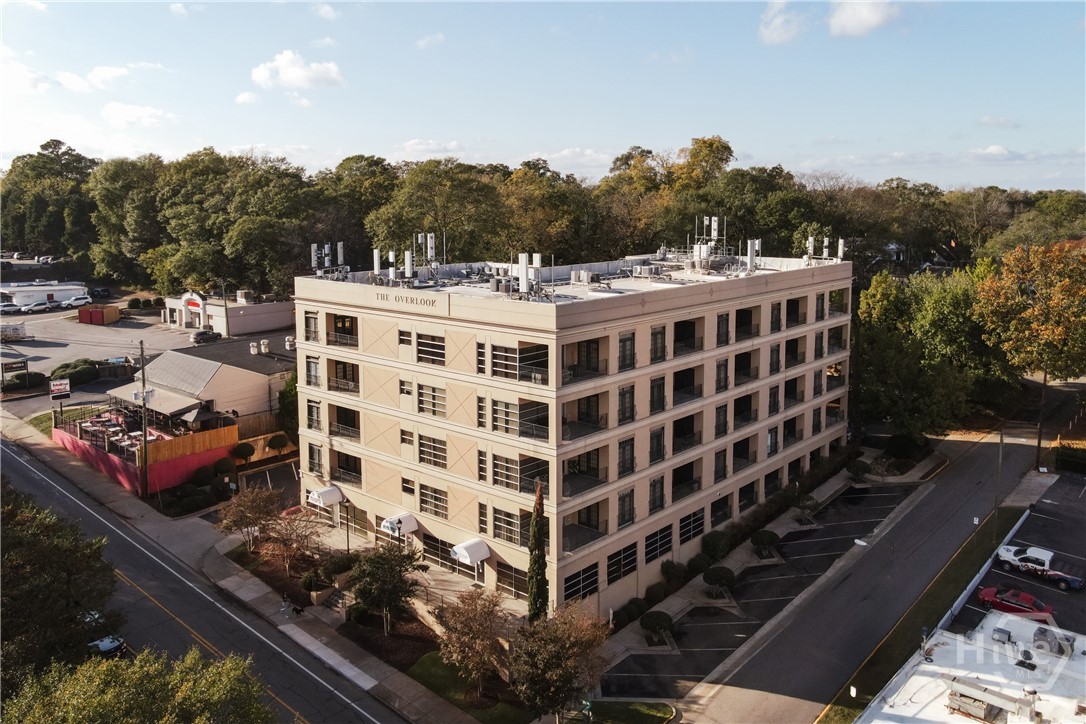 494 Baxter Street 32
