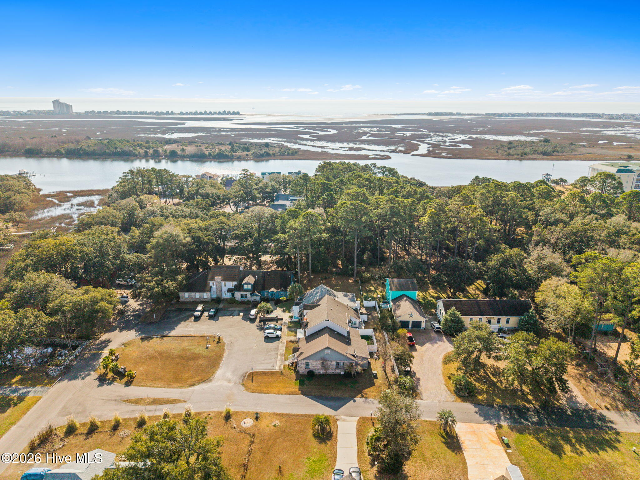 100548707 | Photo 59