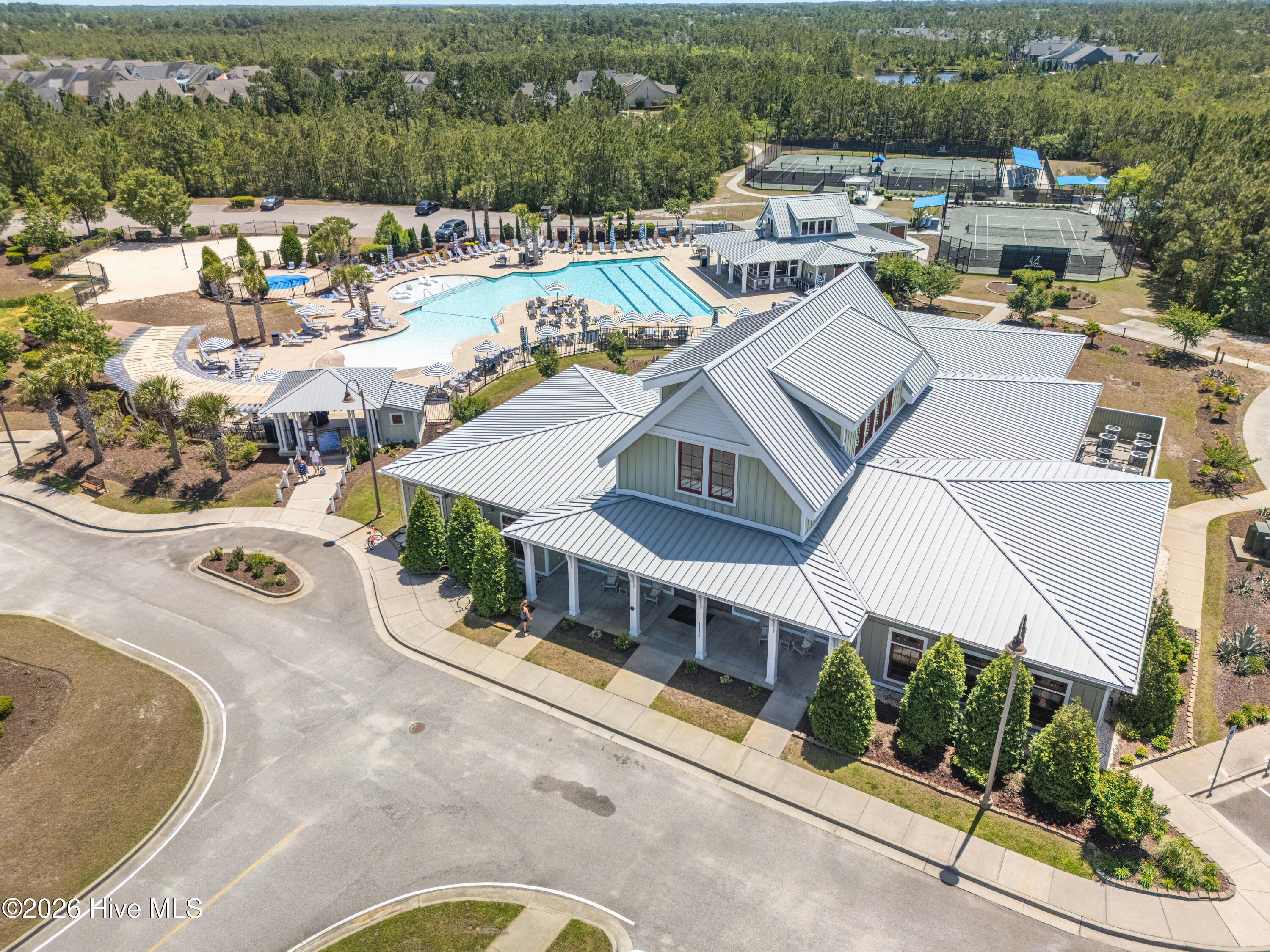 100560697 | Photo 94