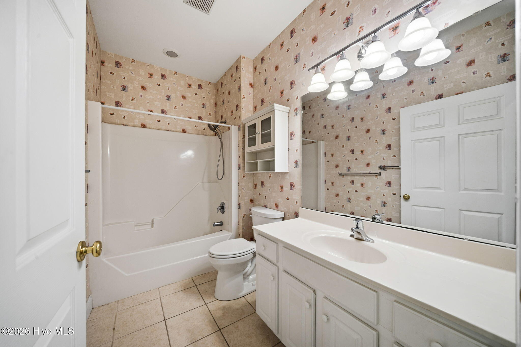 100567711 | Photo 31