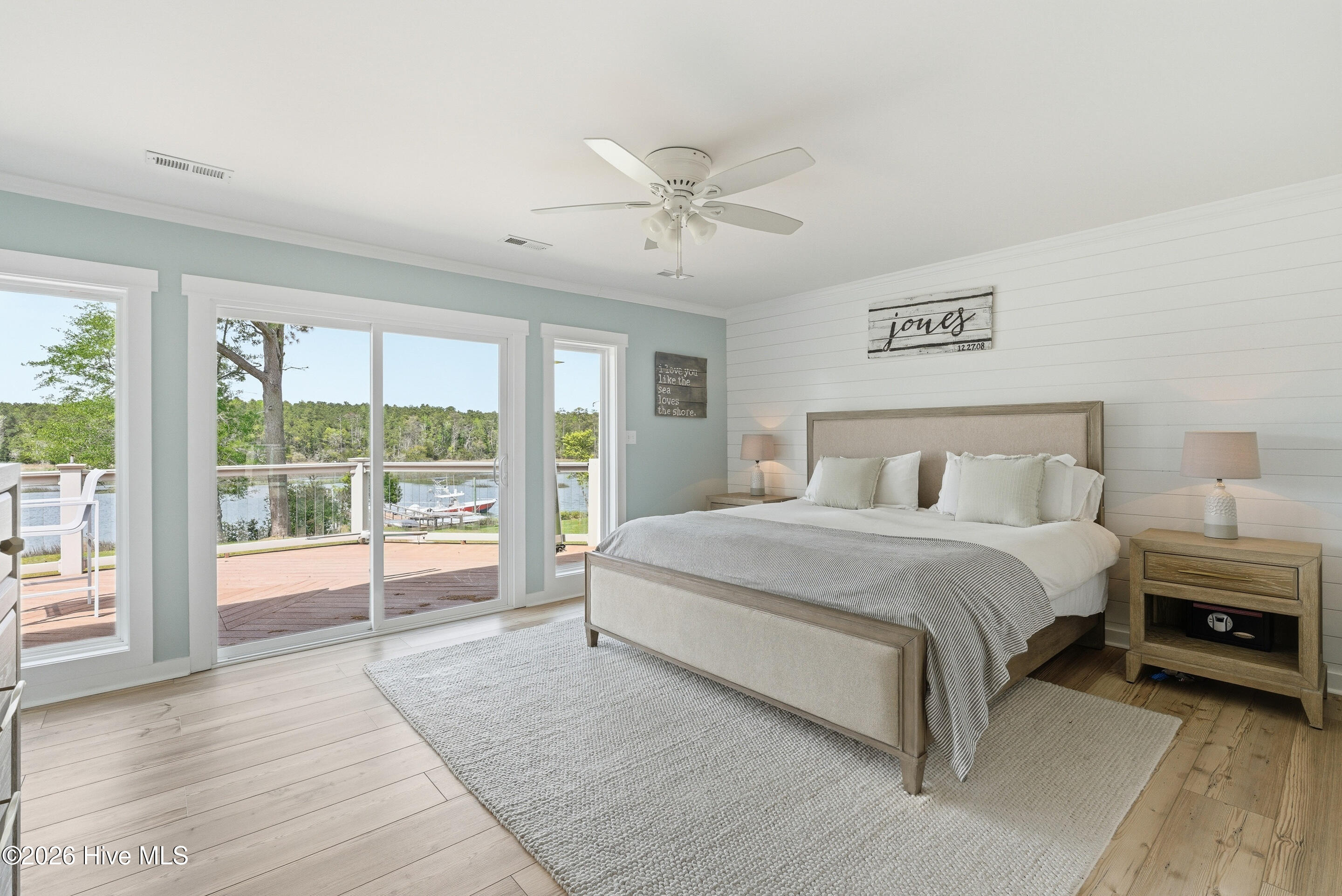 100556349 | Photo 20