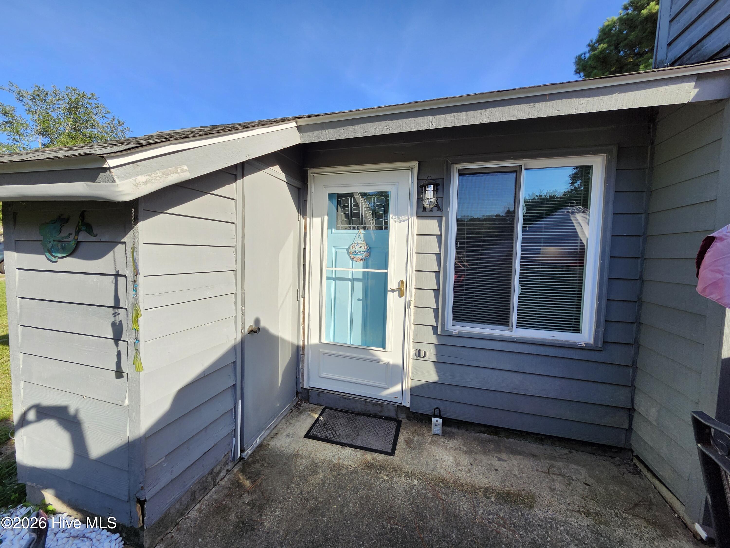 Photo 3 of Townhouse for sale at 1 Mulberry Ln #A, New Bern, NC 28562 | MLS# 100600542 | Listing updated on 2026-09-17