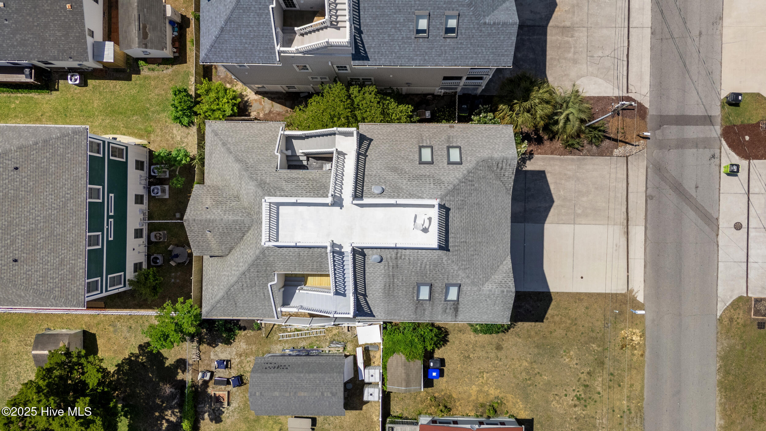 100506404 | Photo 50