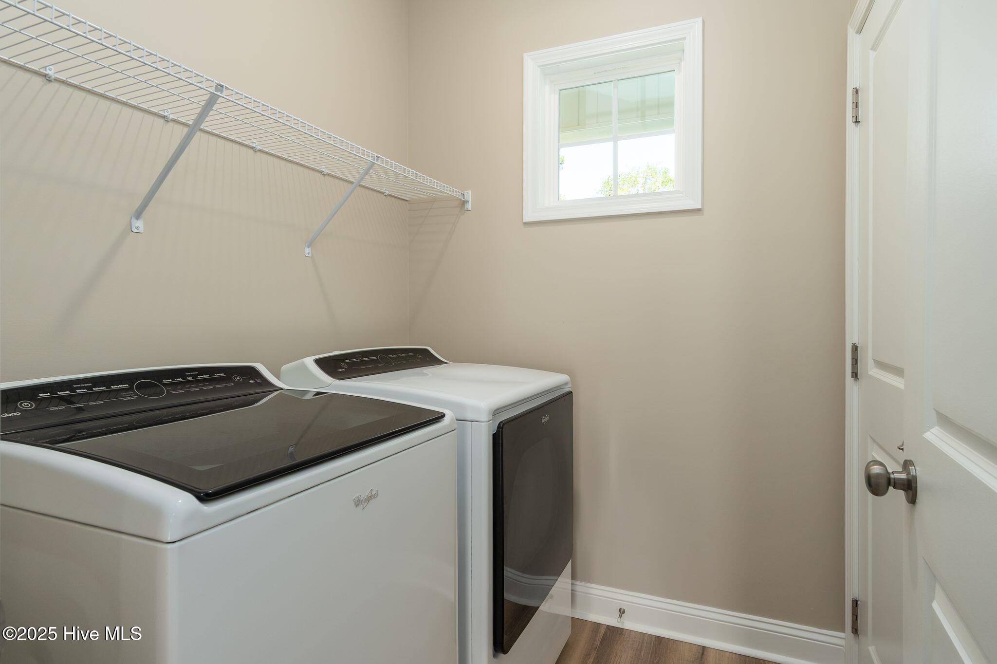 100531651 | Photo 24