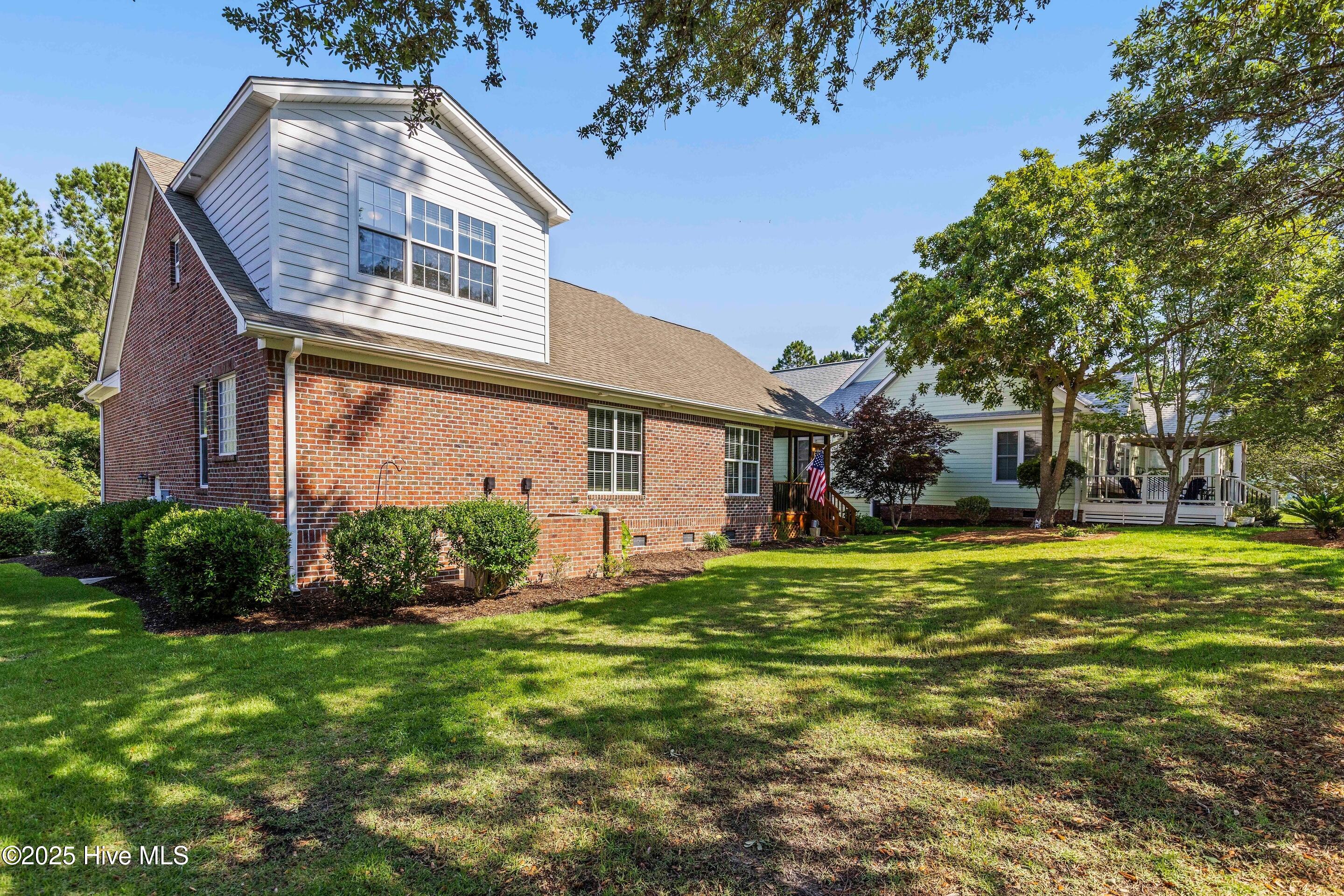 100514713 | Photo 64