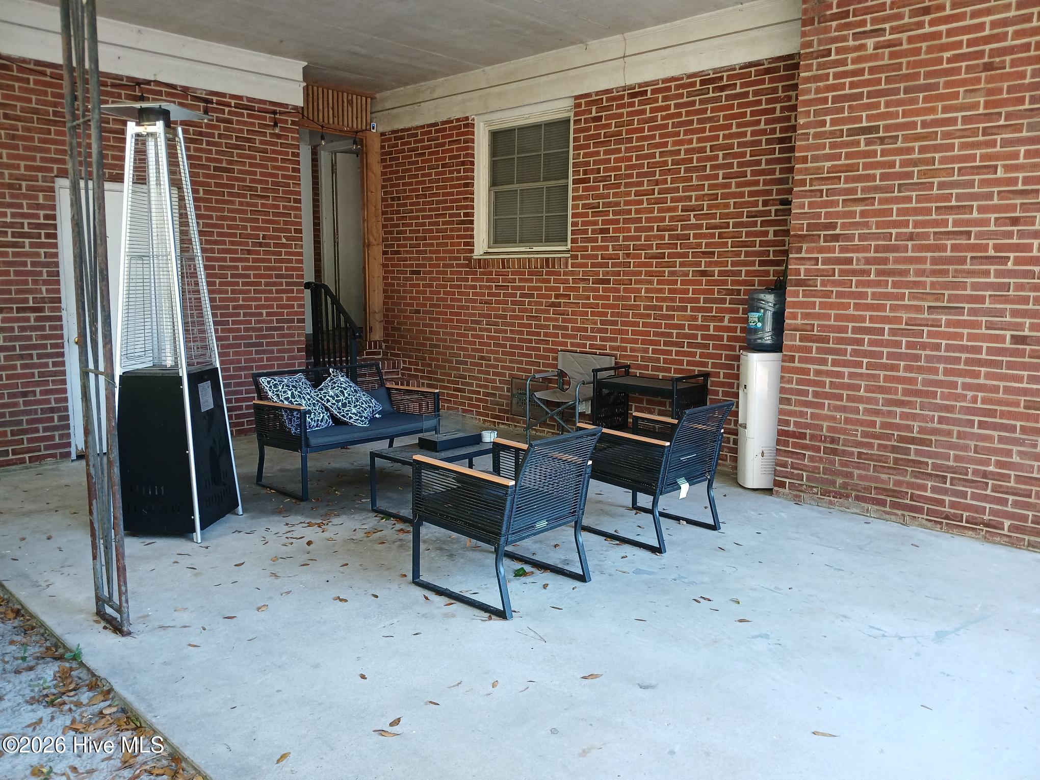 100548250 | Photo 16