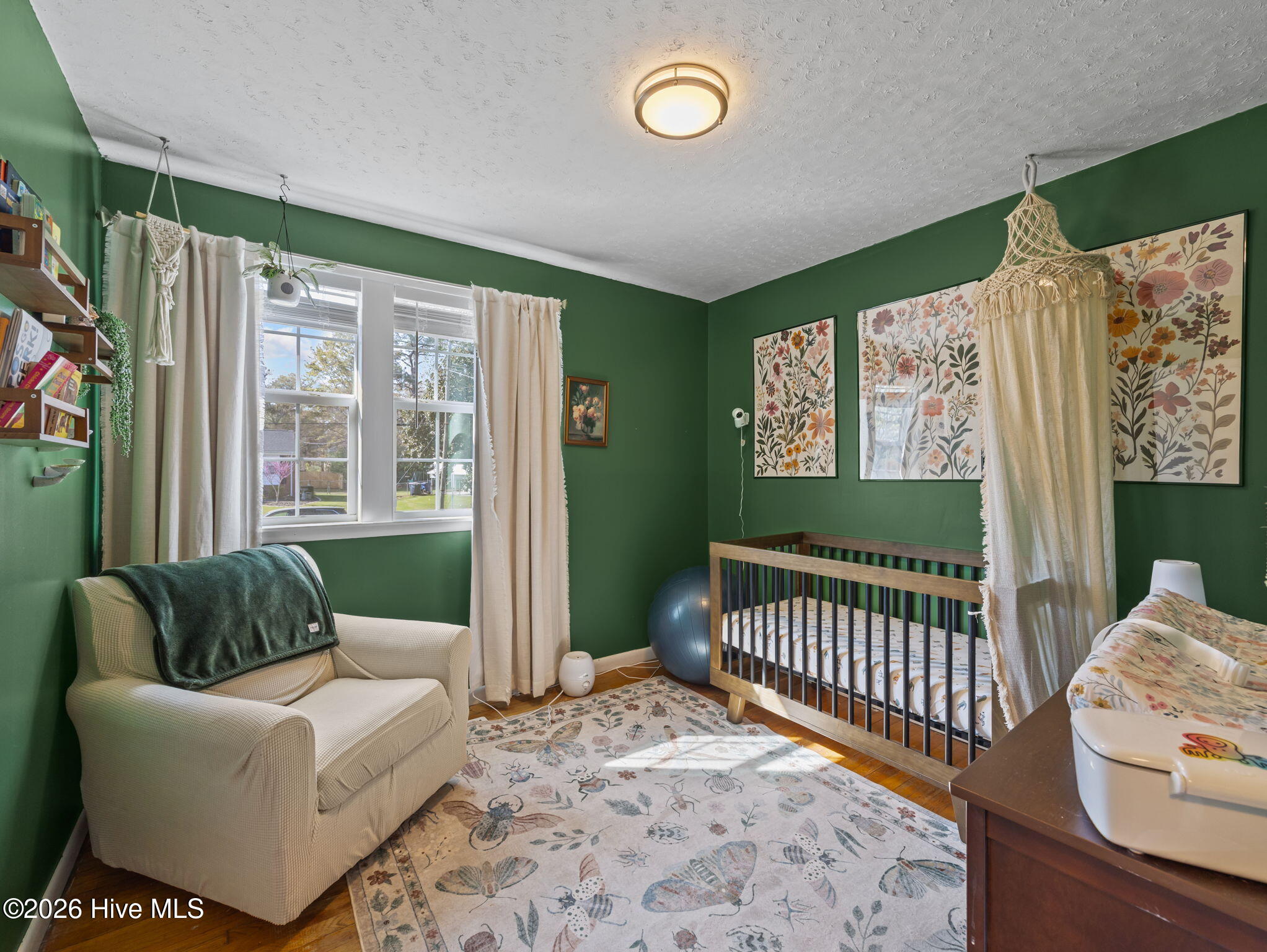 100565303 | Photo 16