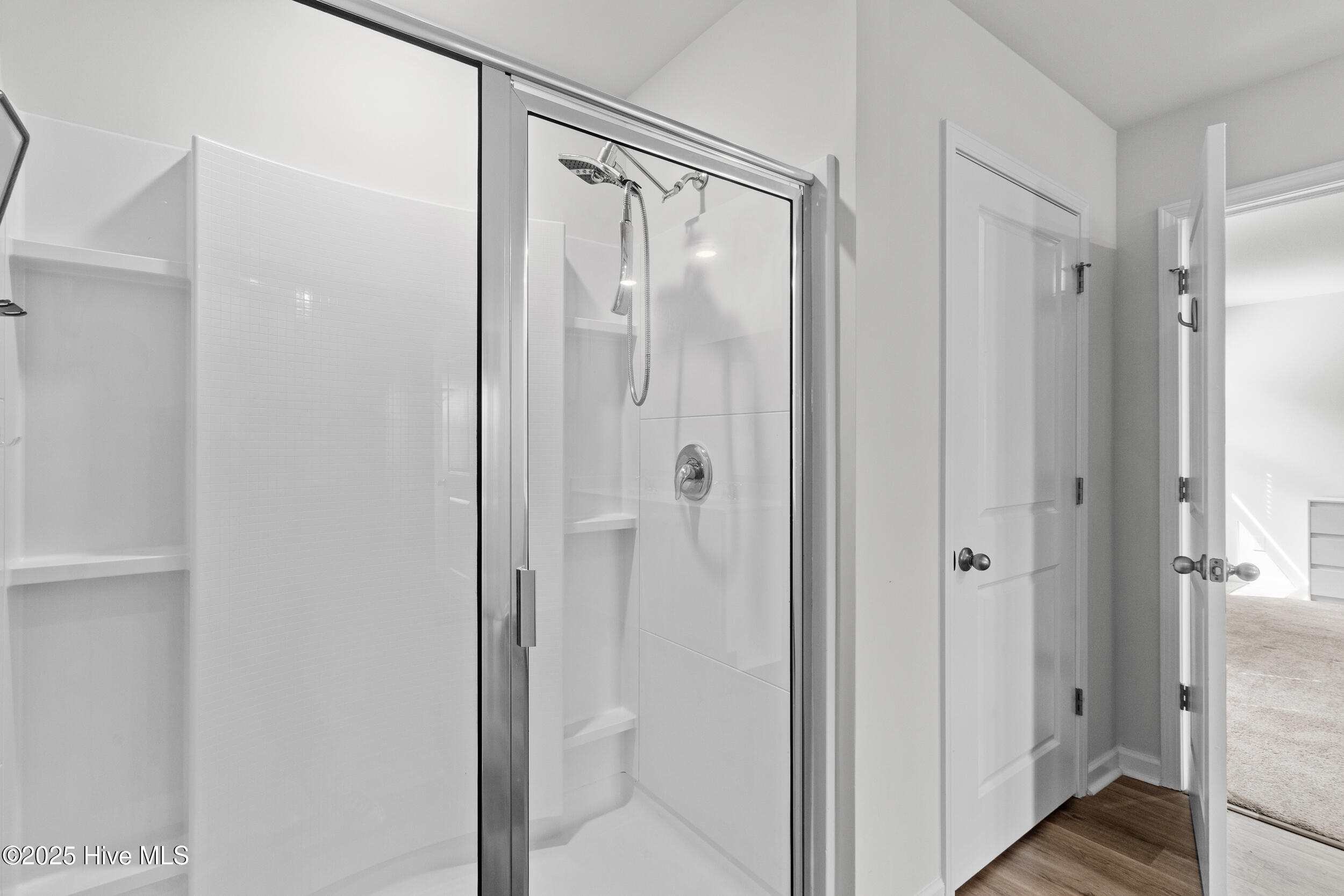 100519955 | Photo 32