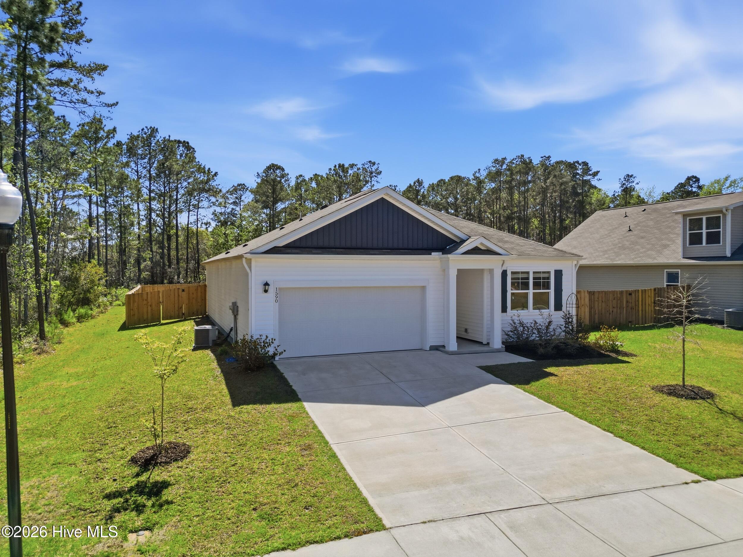 100565594 | Photo 52