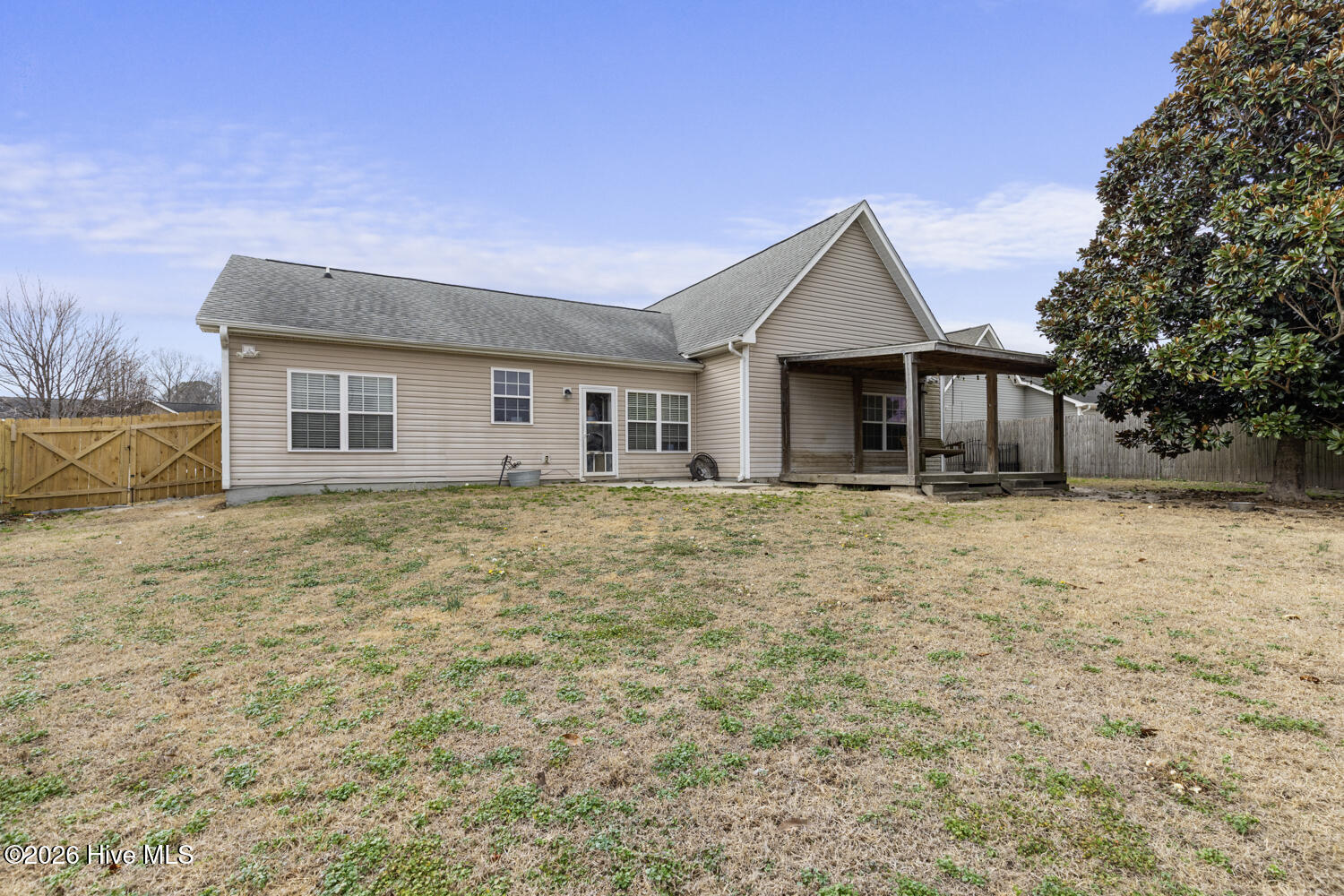 100548901 | Photo 26