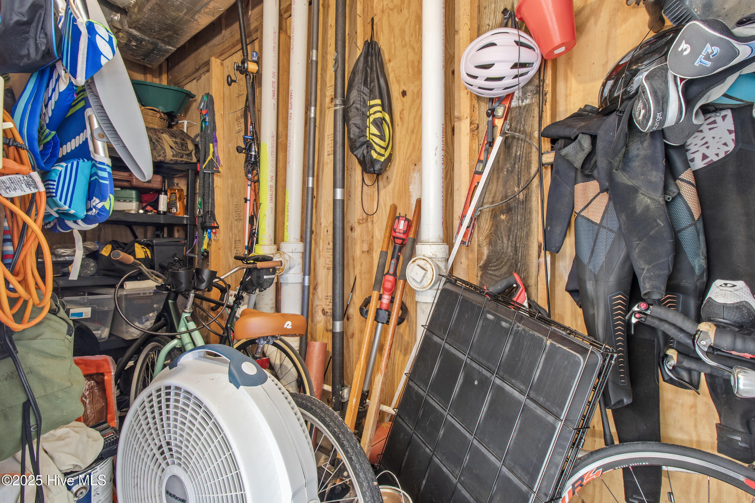 100536878 | Photo 44