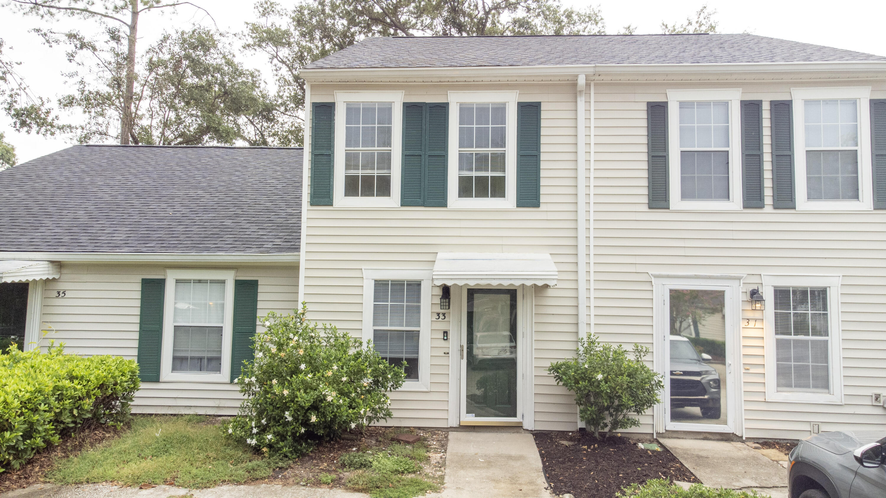 Property at 33 Londonberry Lane