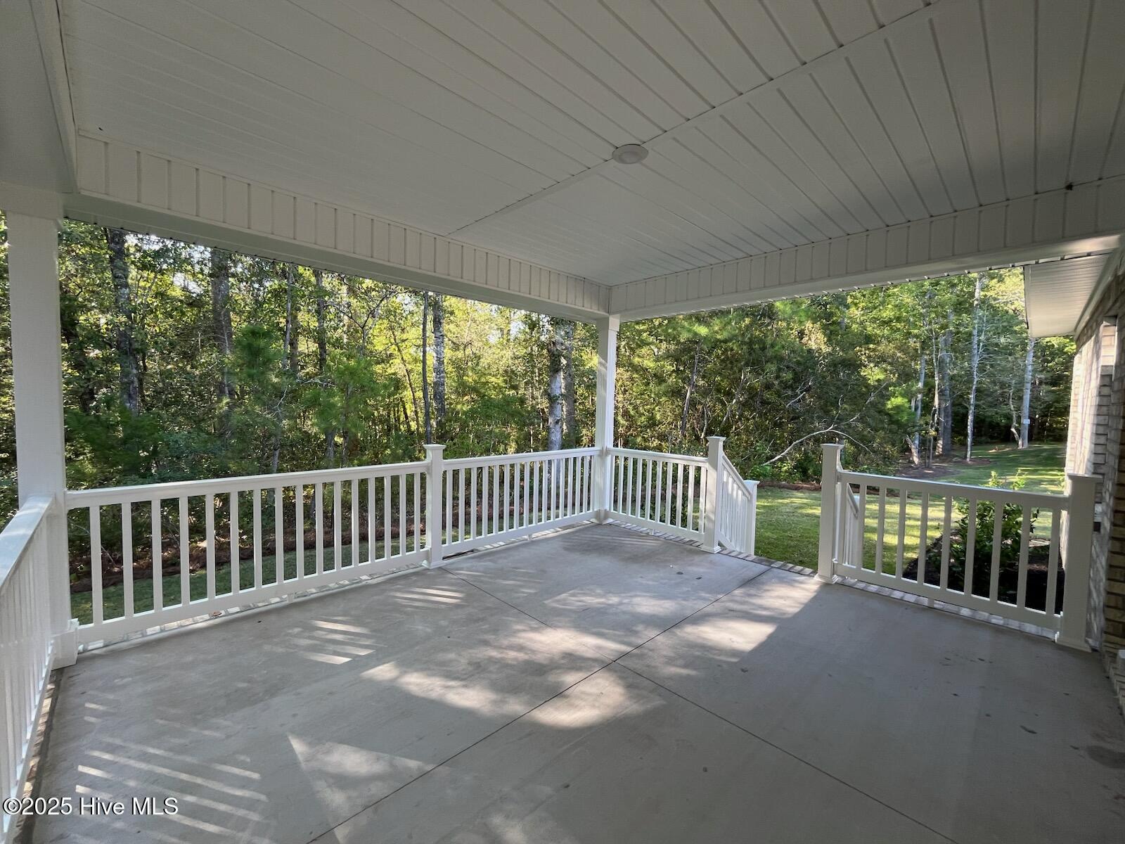 100467983 | Photo 27