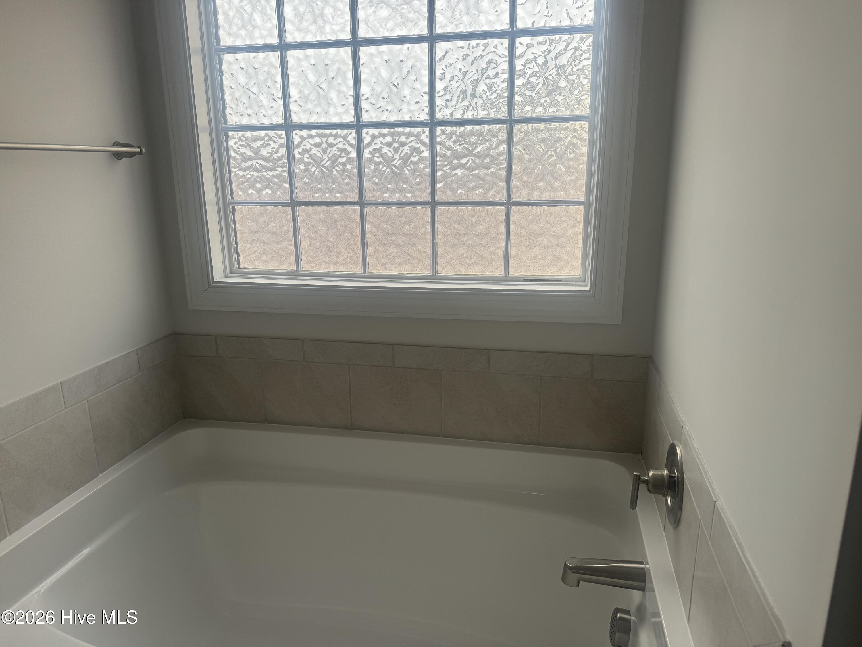 100555897 | Photo 10