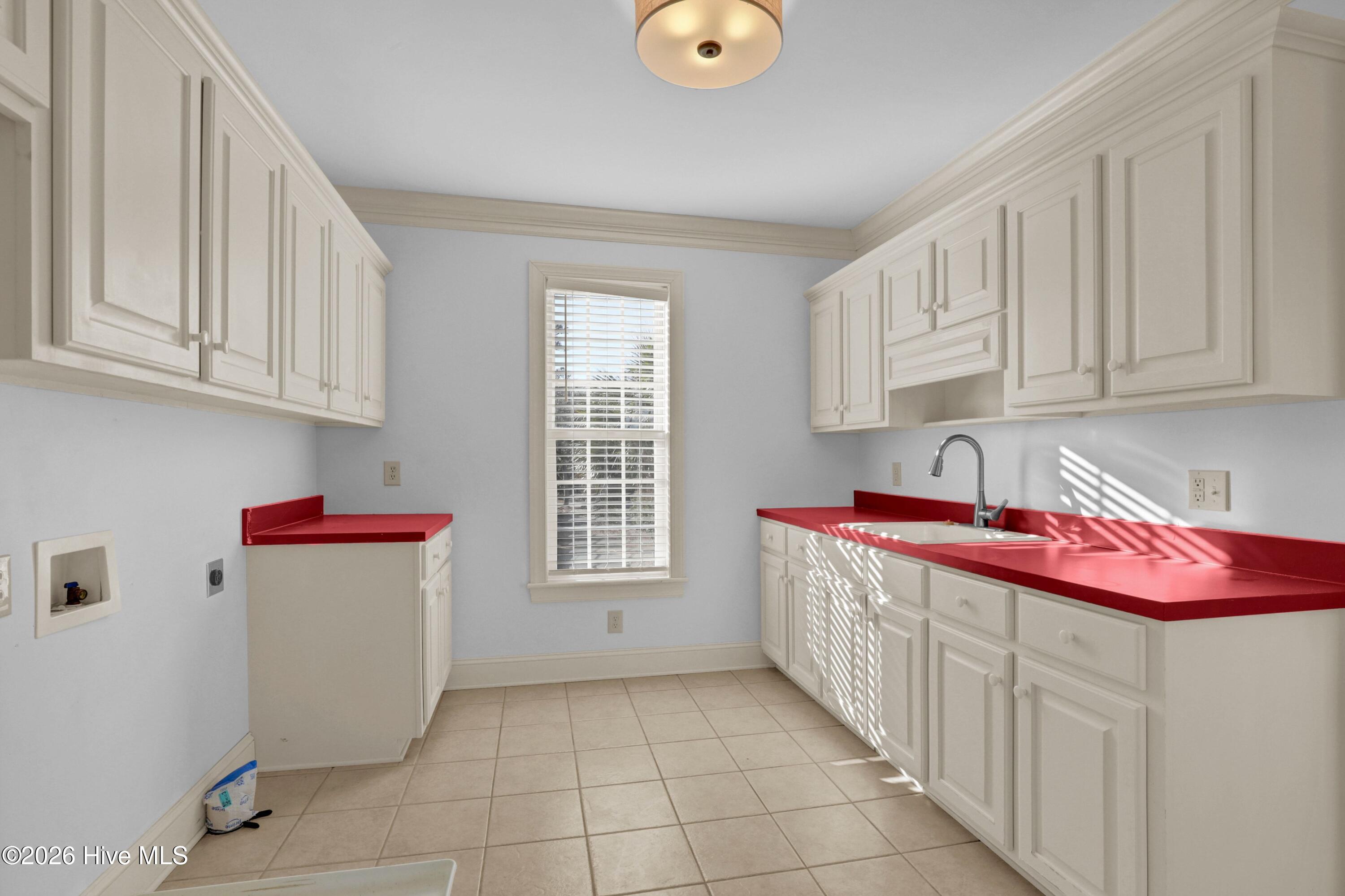 100489094 | Photo 16