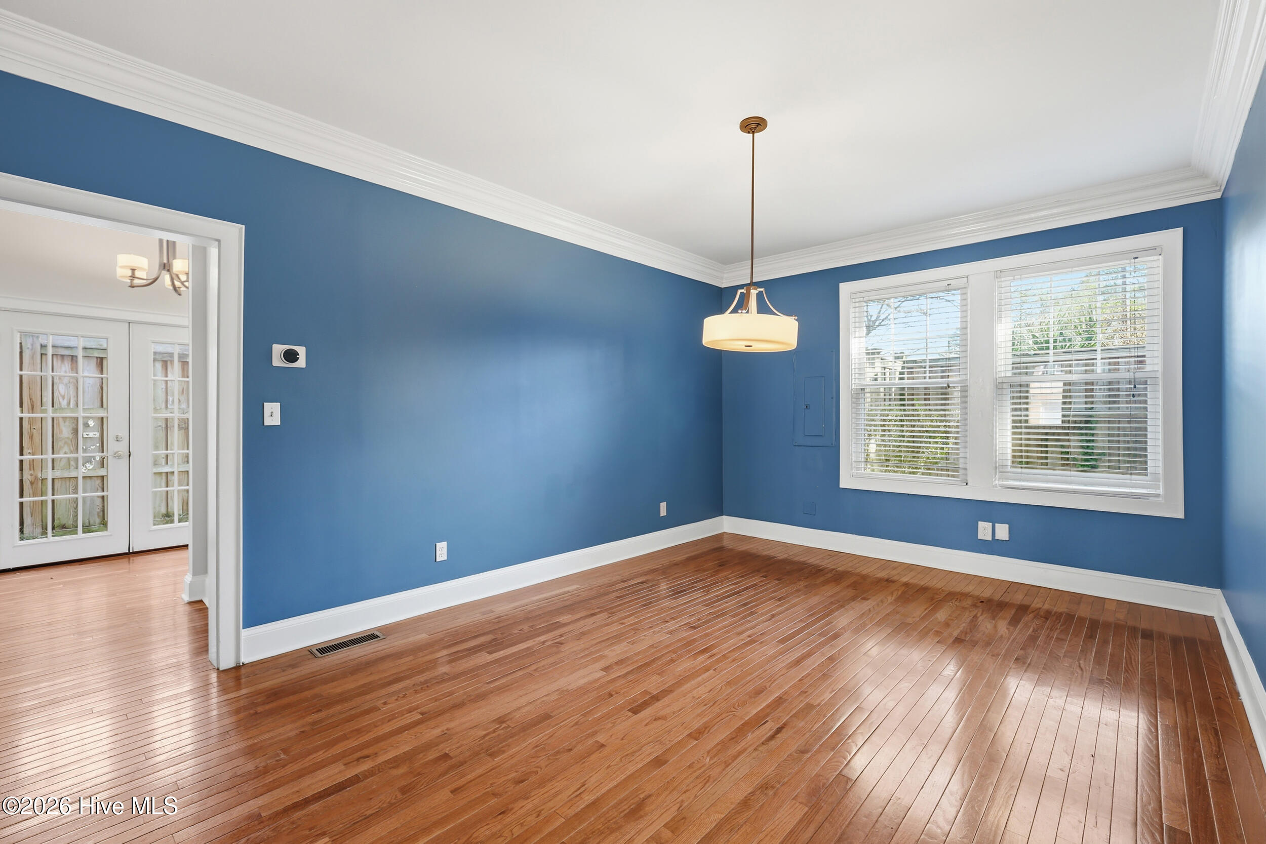 100514178 | Photo 69