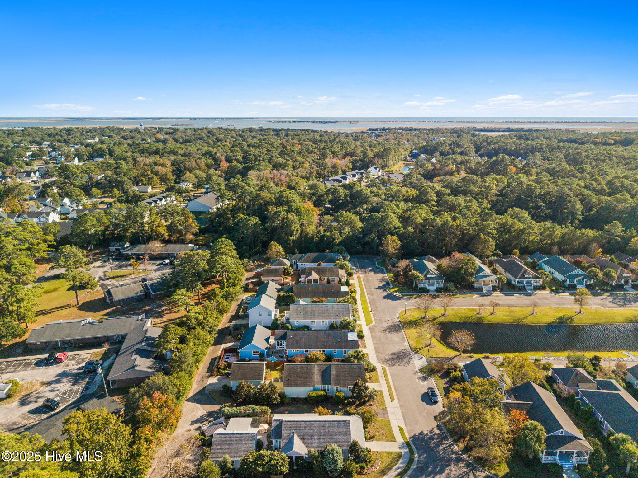 100569449 | Photo 76