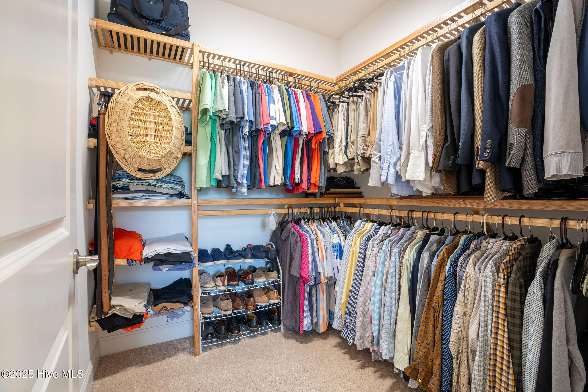 100517606 | Photo 59