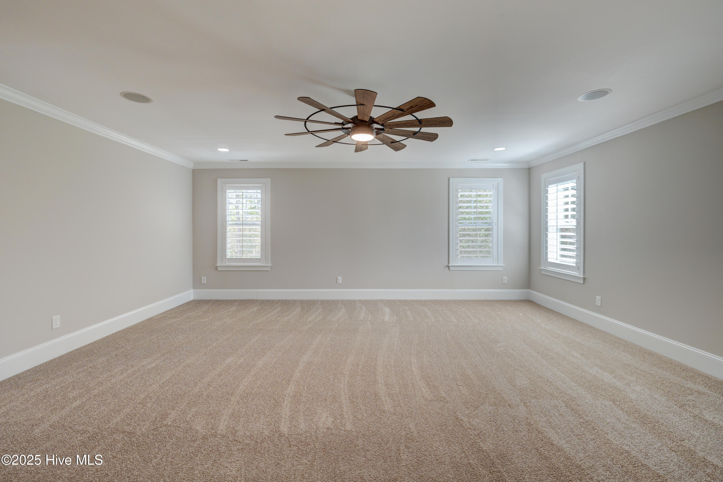 100496540 | Photo 47