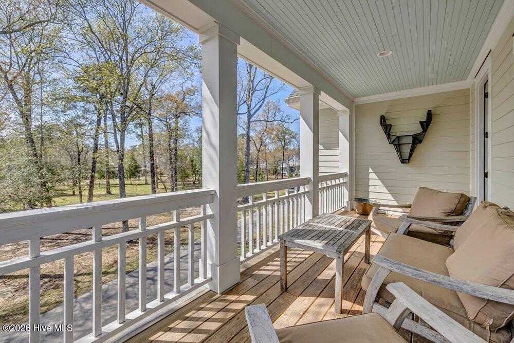 100561379 | Photo 45