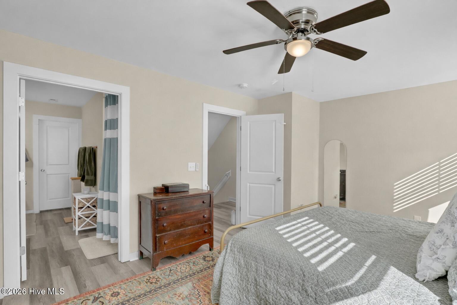 100556356 | Photo 18