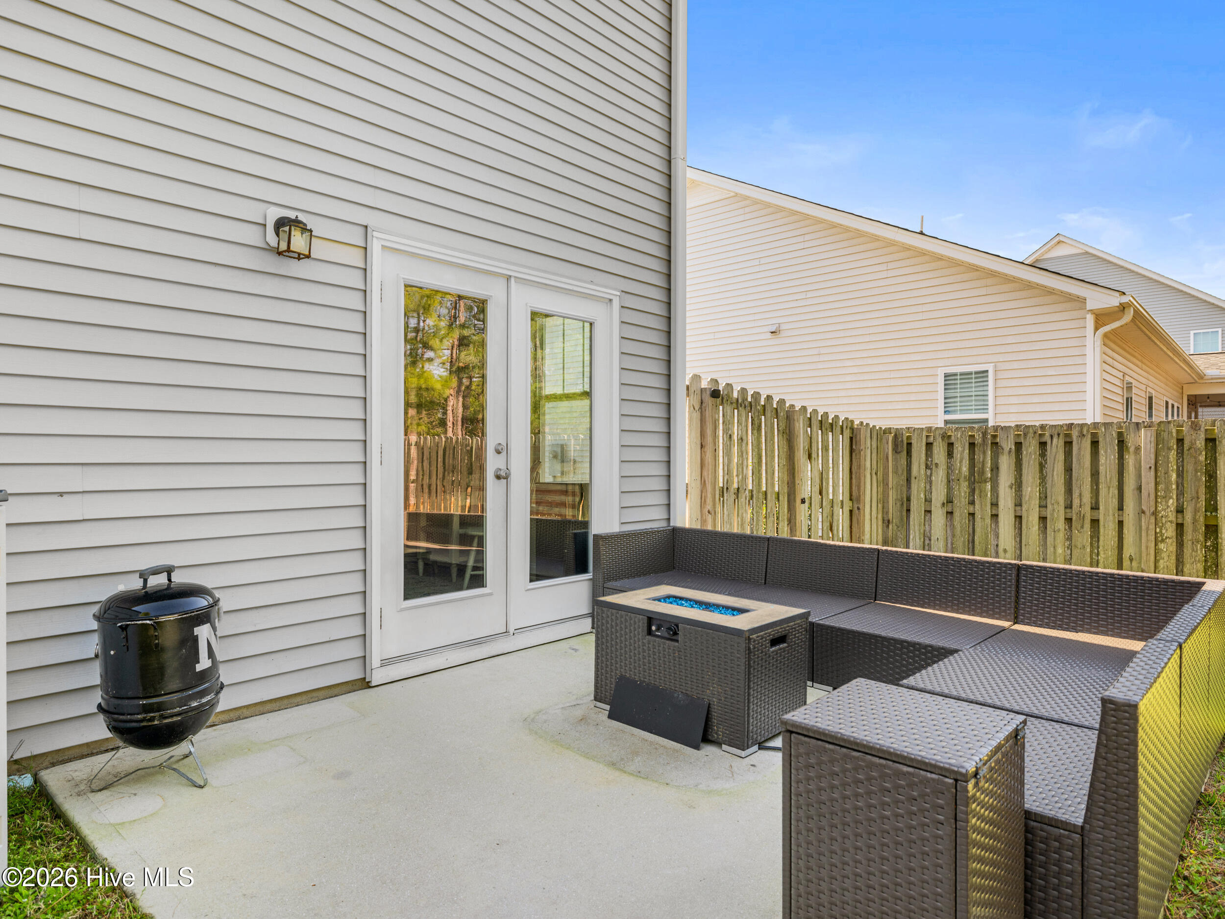 100562428 | Photo 11