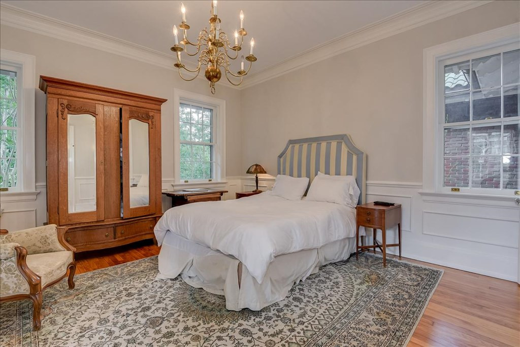 Fourth bedroom