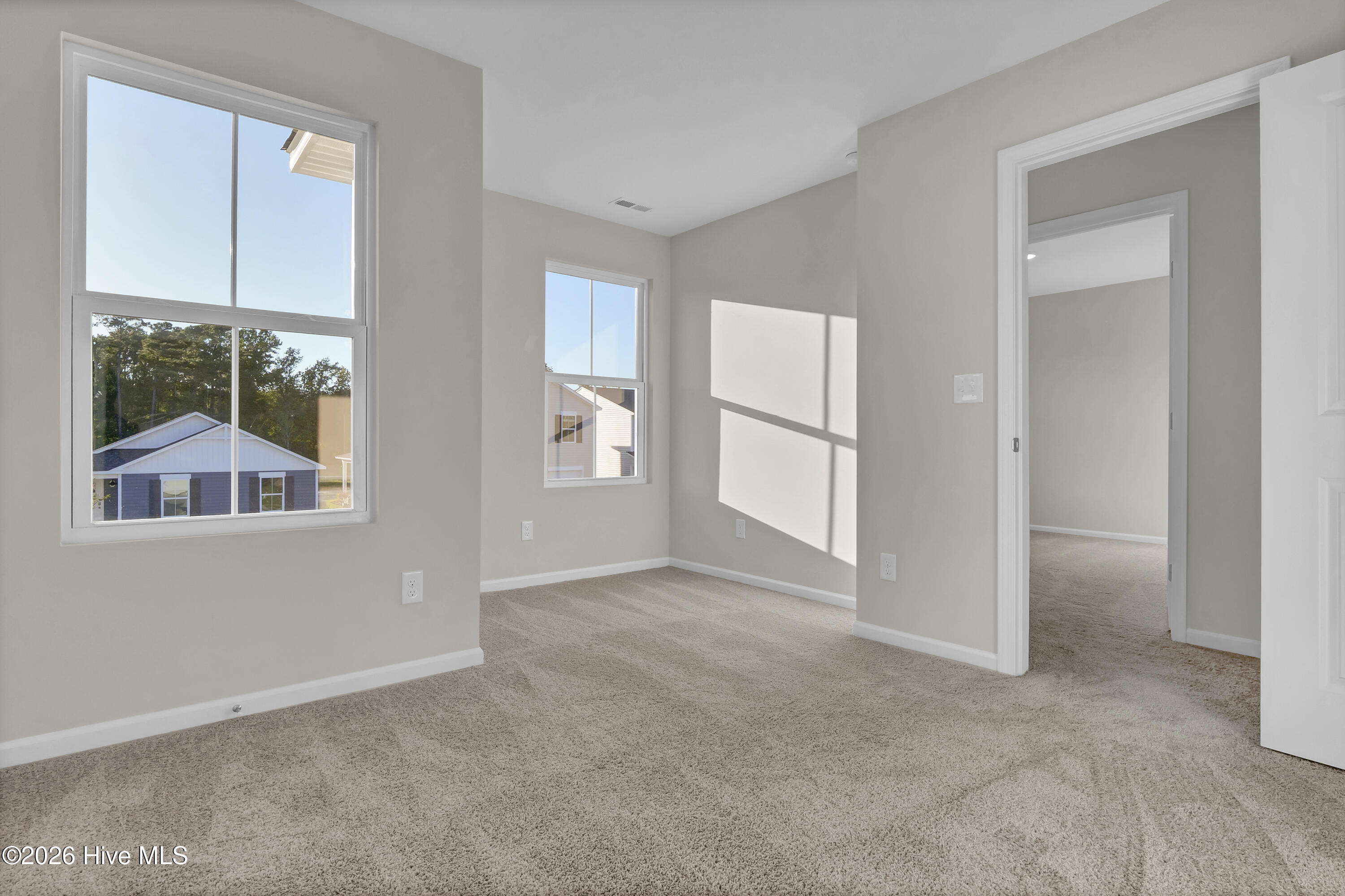 100541476 | Photo 26