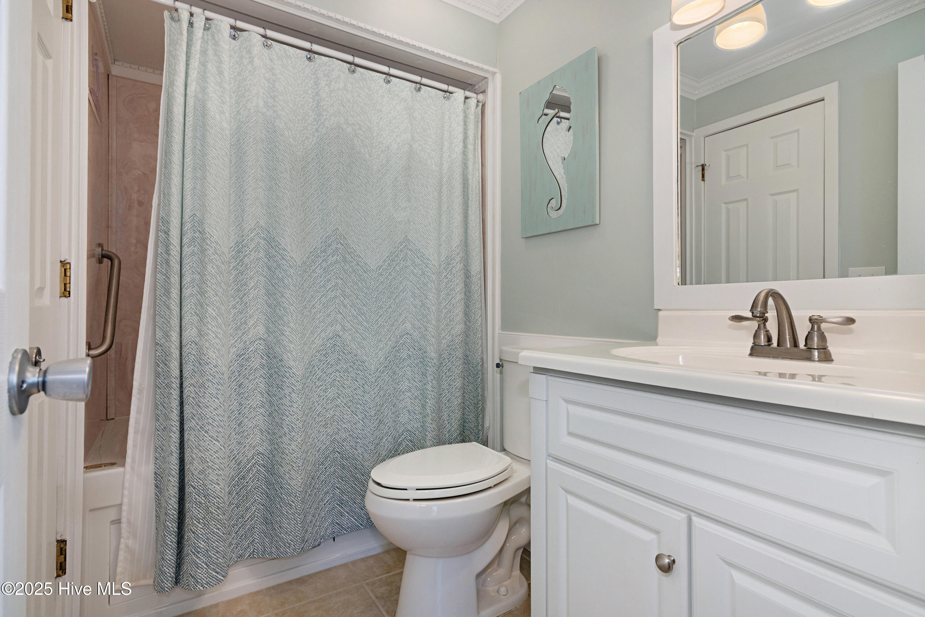 100526215 | Photo 36