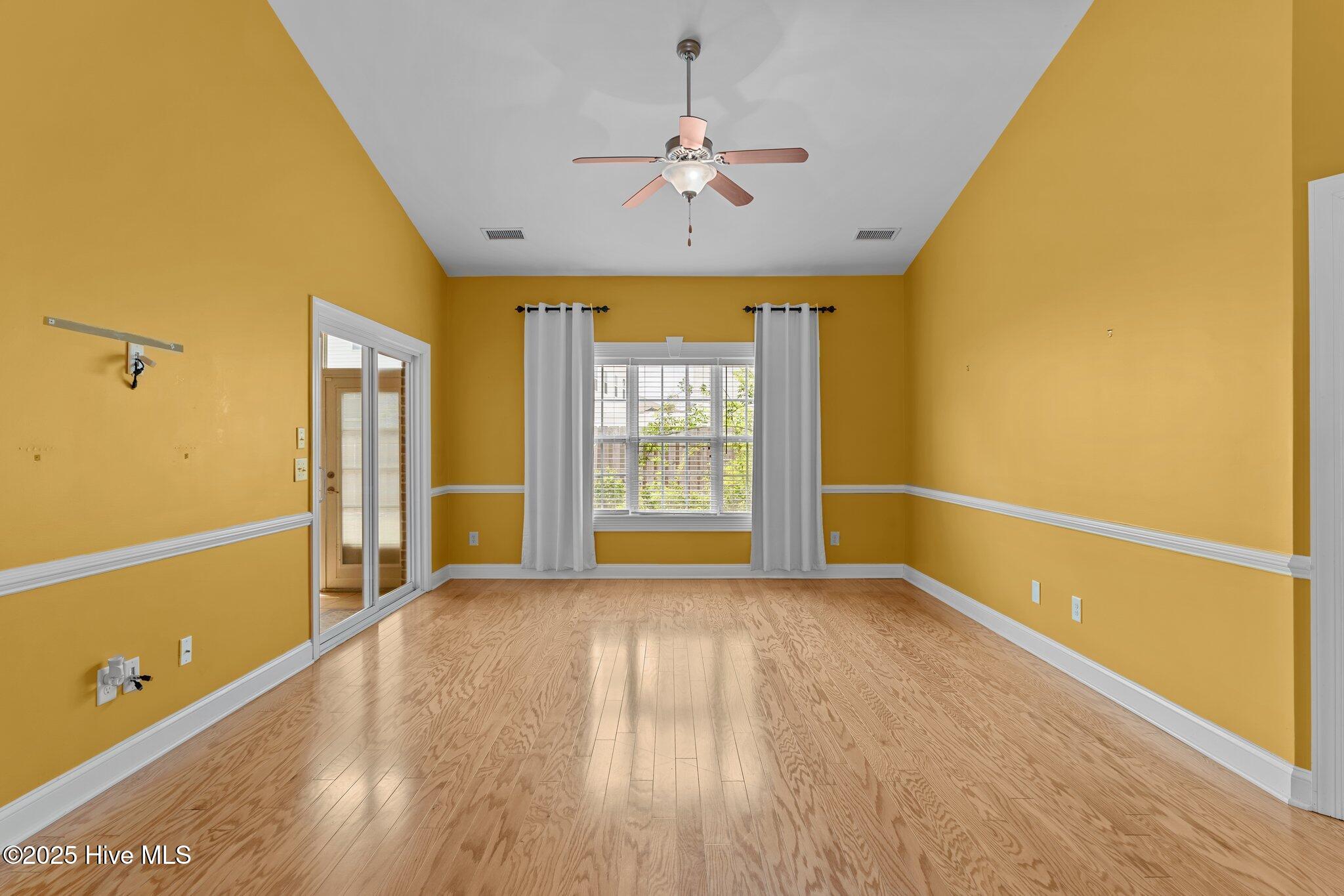 100513214 | Photo 20