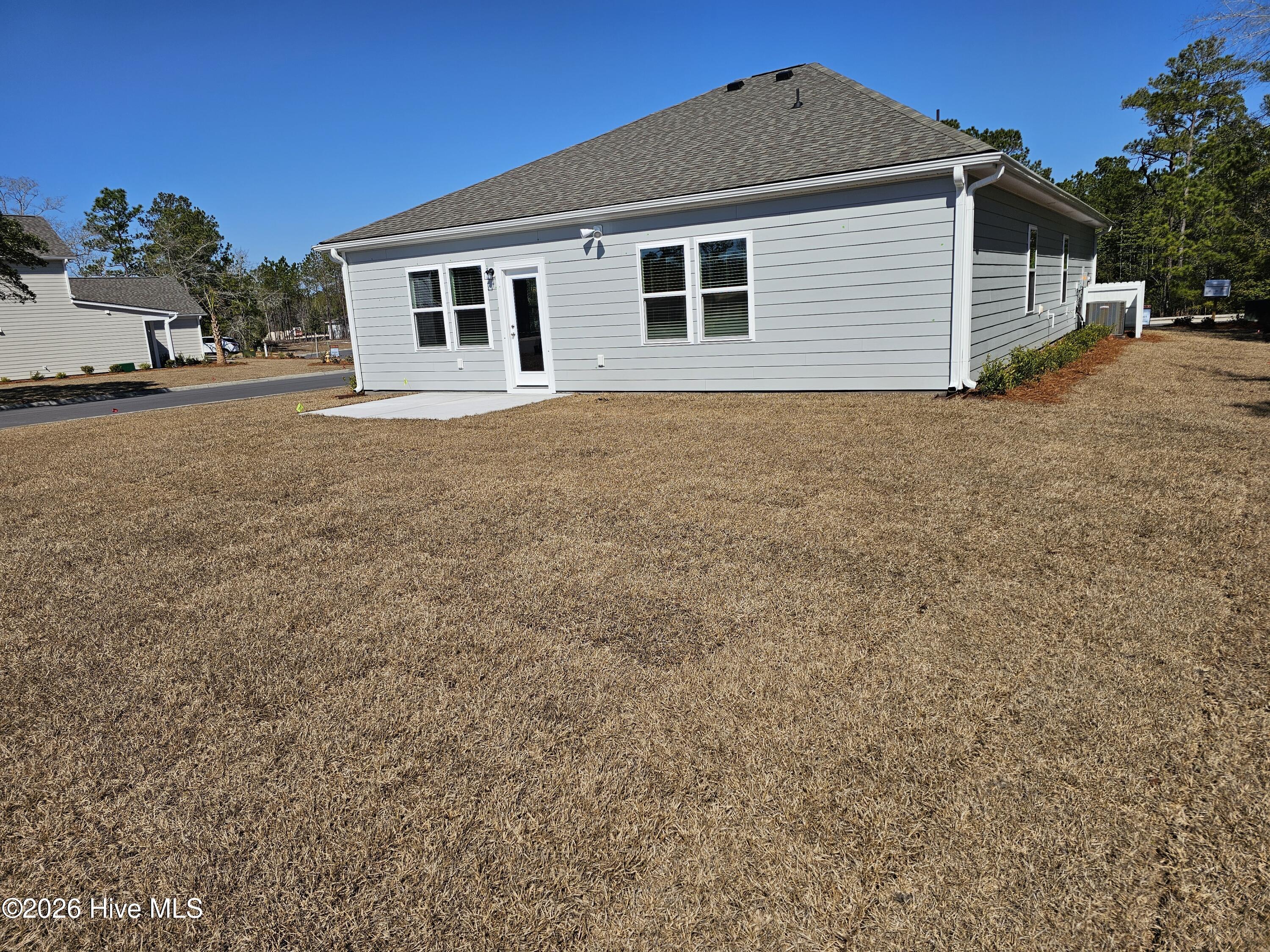 100540588 | Photo 15