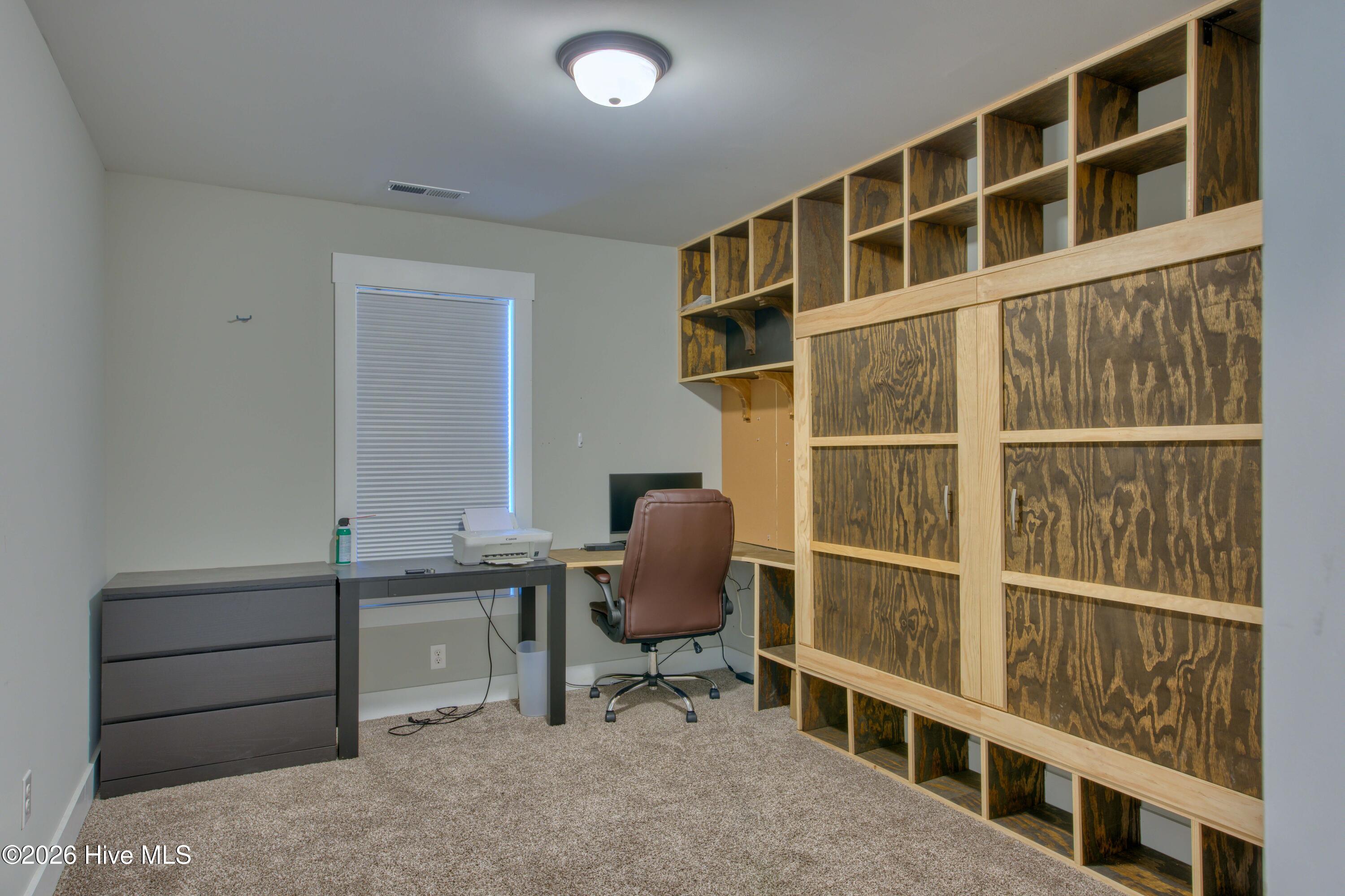 100559443 | Photo 15