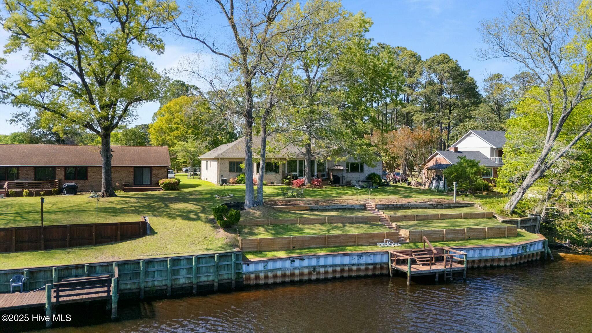 220 Shoreline Drive, New Bern, NC, 28562