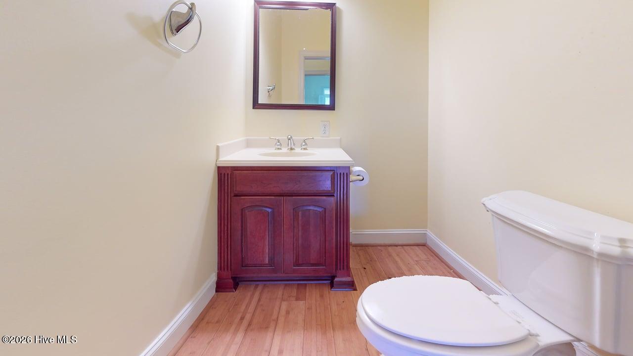 100568487 | Photo 17