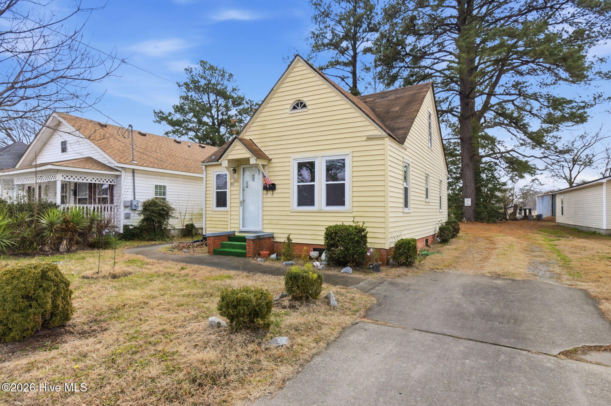 2nd image of 409 Perry St, Elizabeth City, NC 27909 | MLS# 100556917