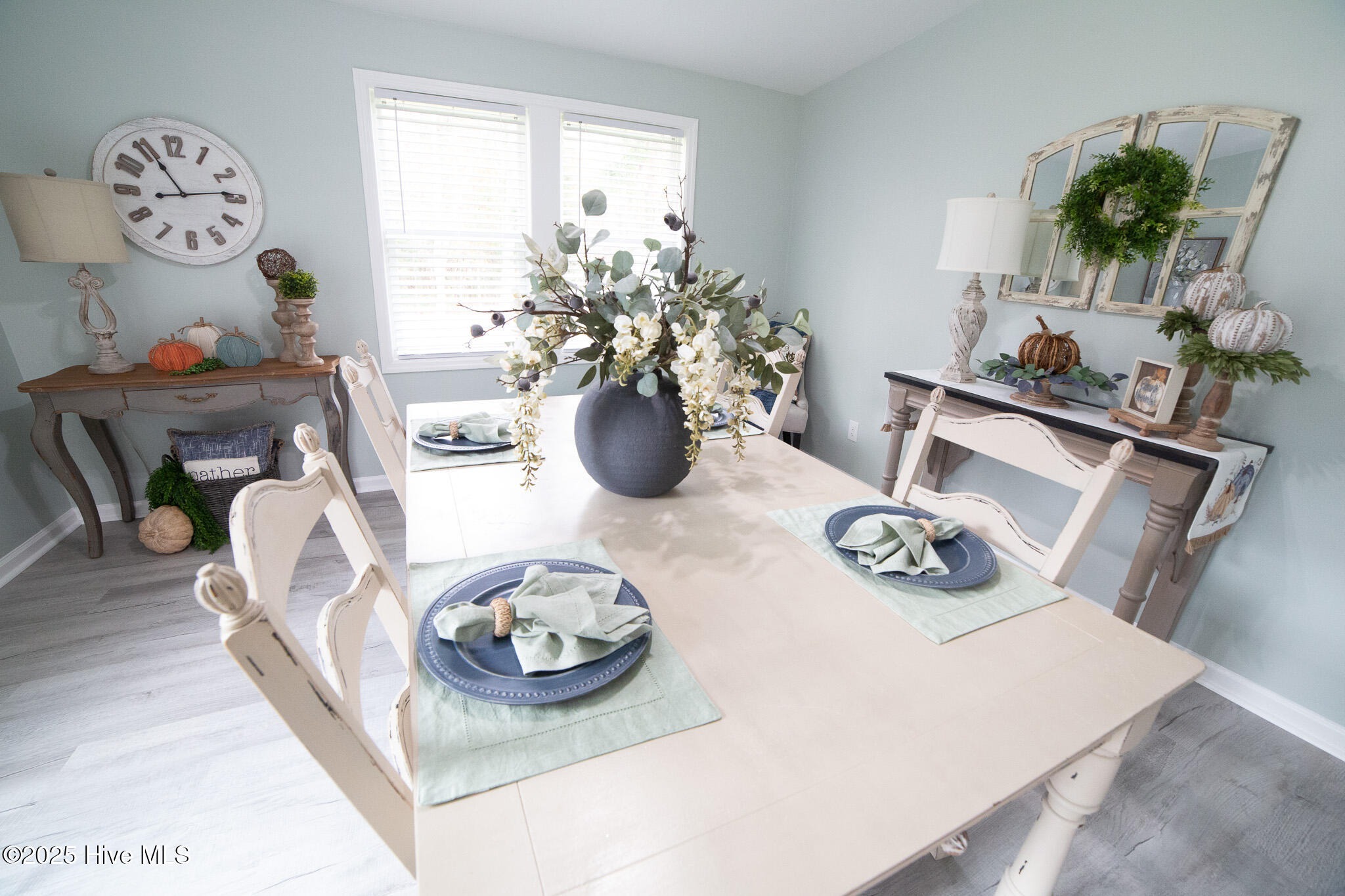 100542481 | Photo 32