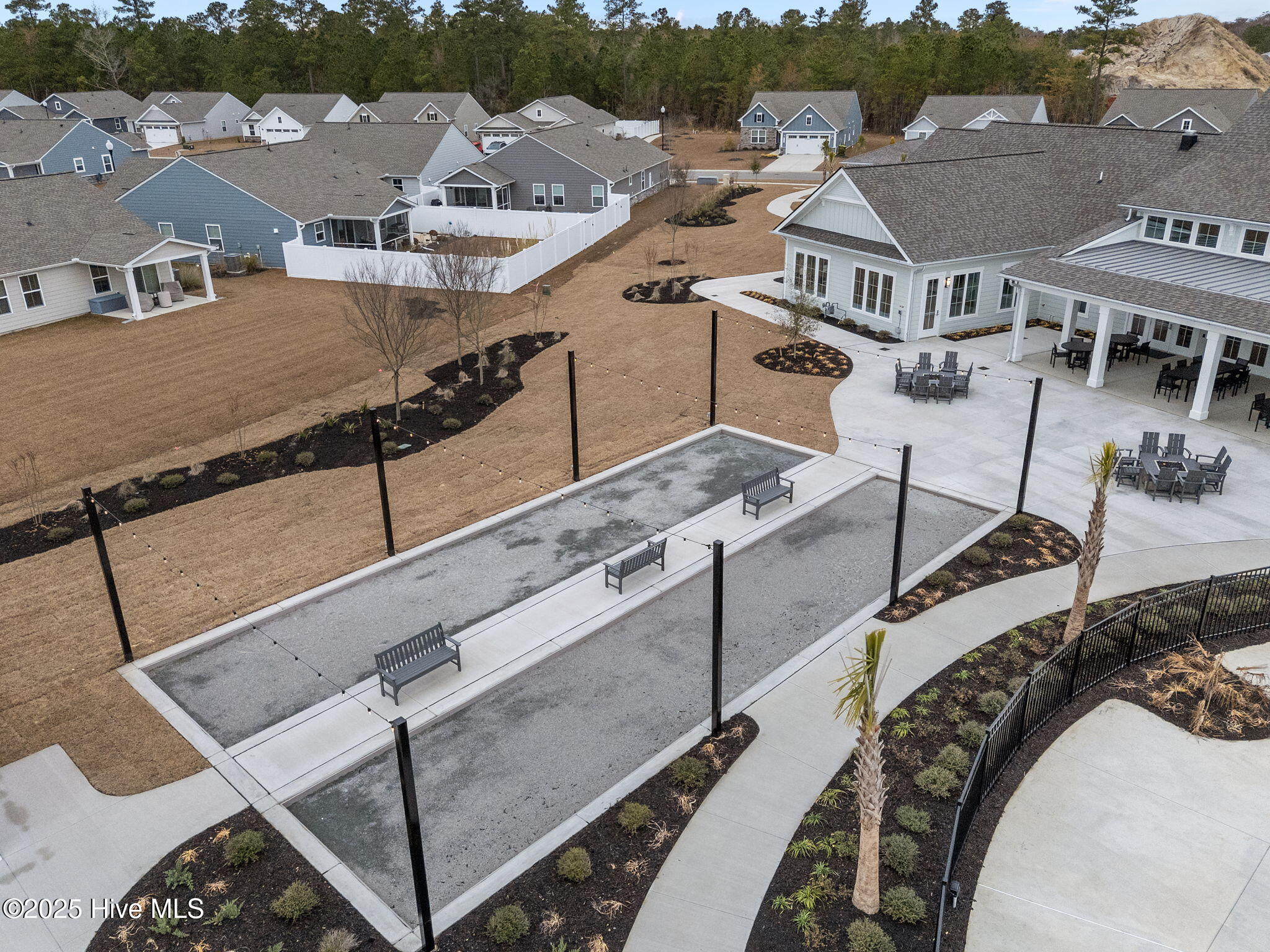 100546281 | Photo 46