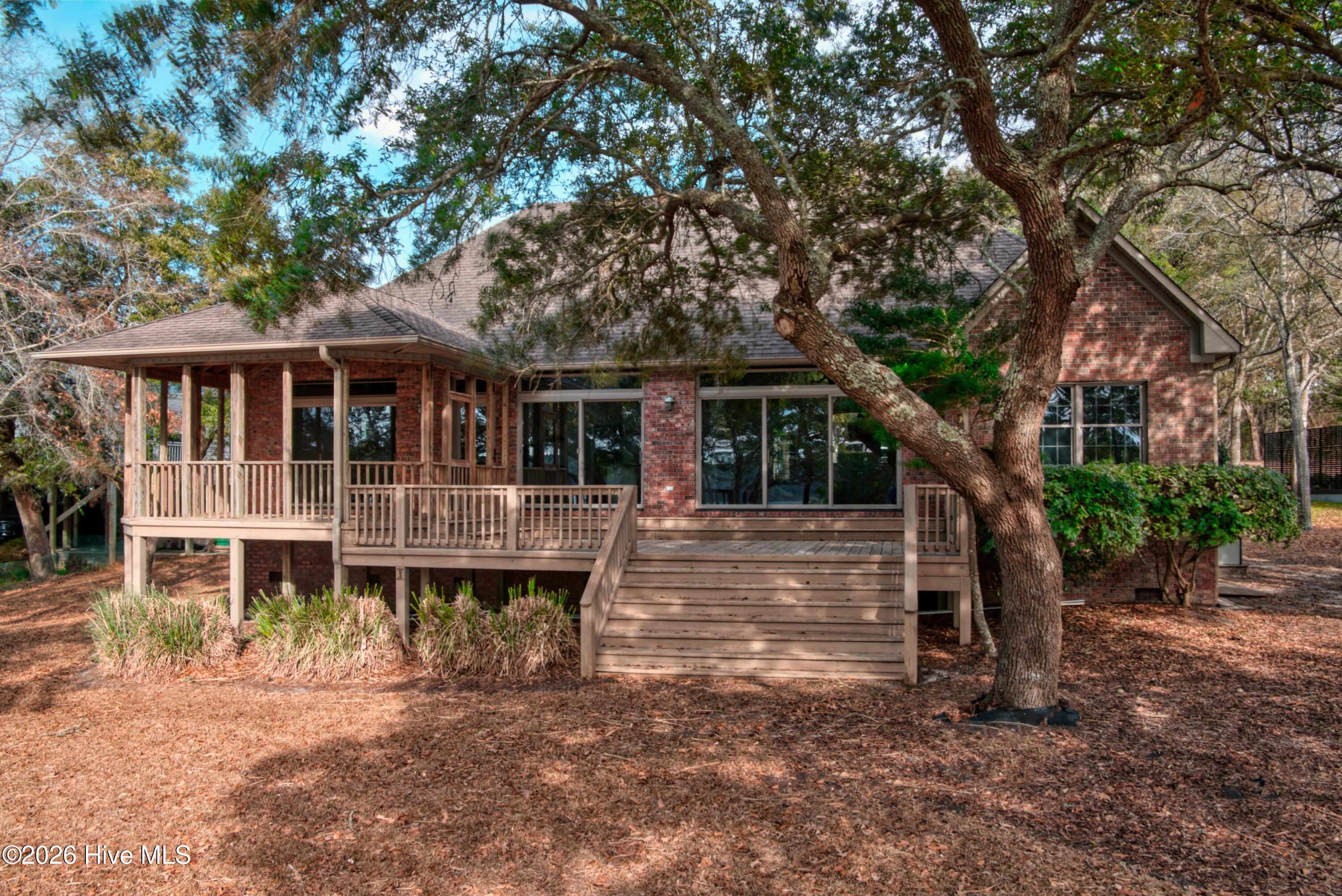 100551143 | Photo 17